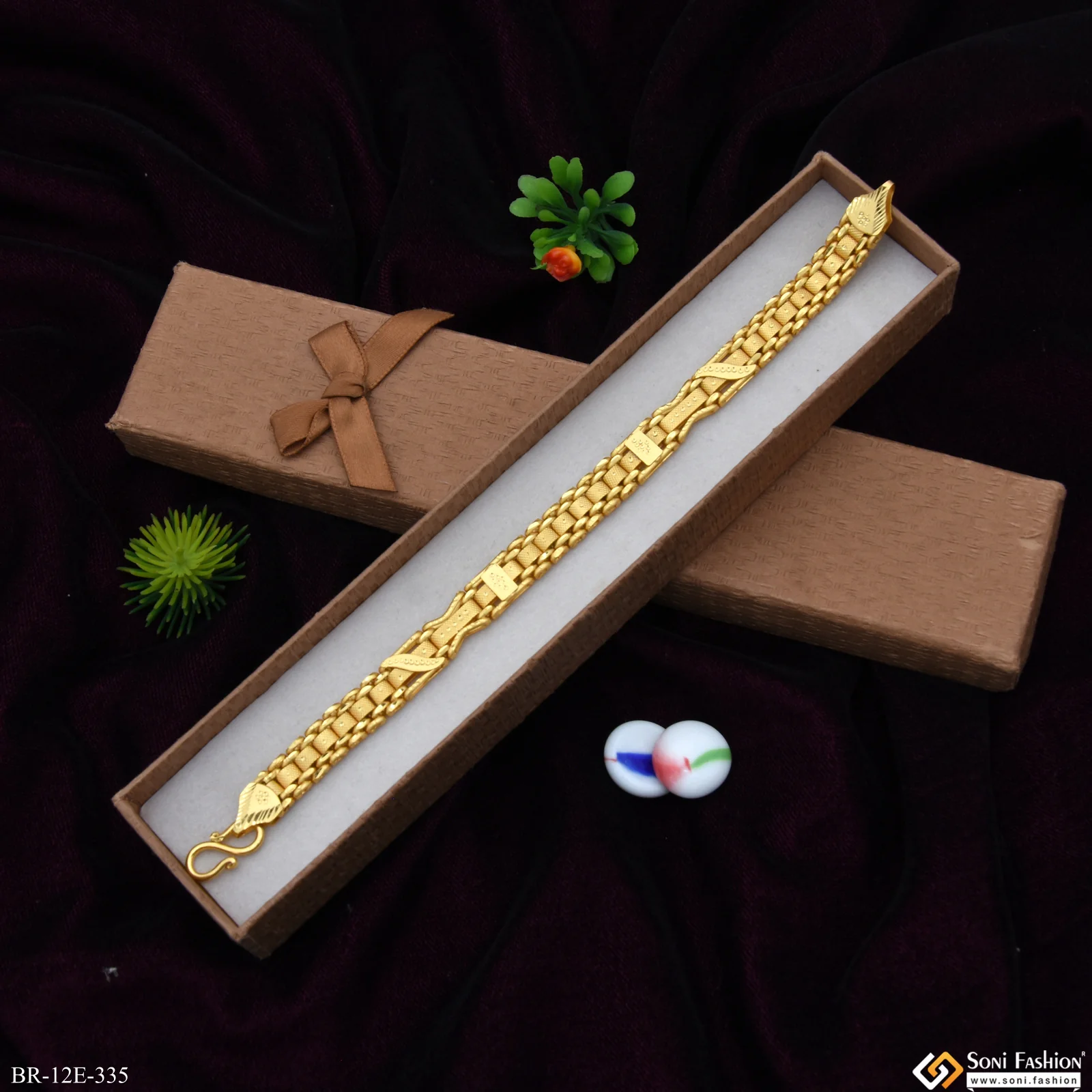 Awesome Design Gold Plated Box Bracelet for Men - Style E335 - Image 5