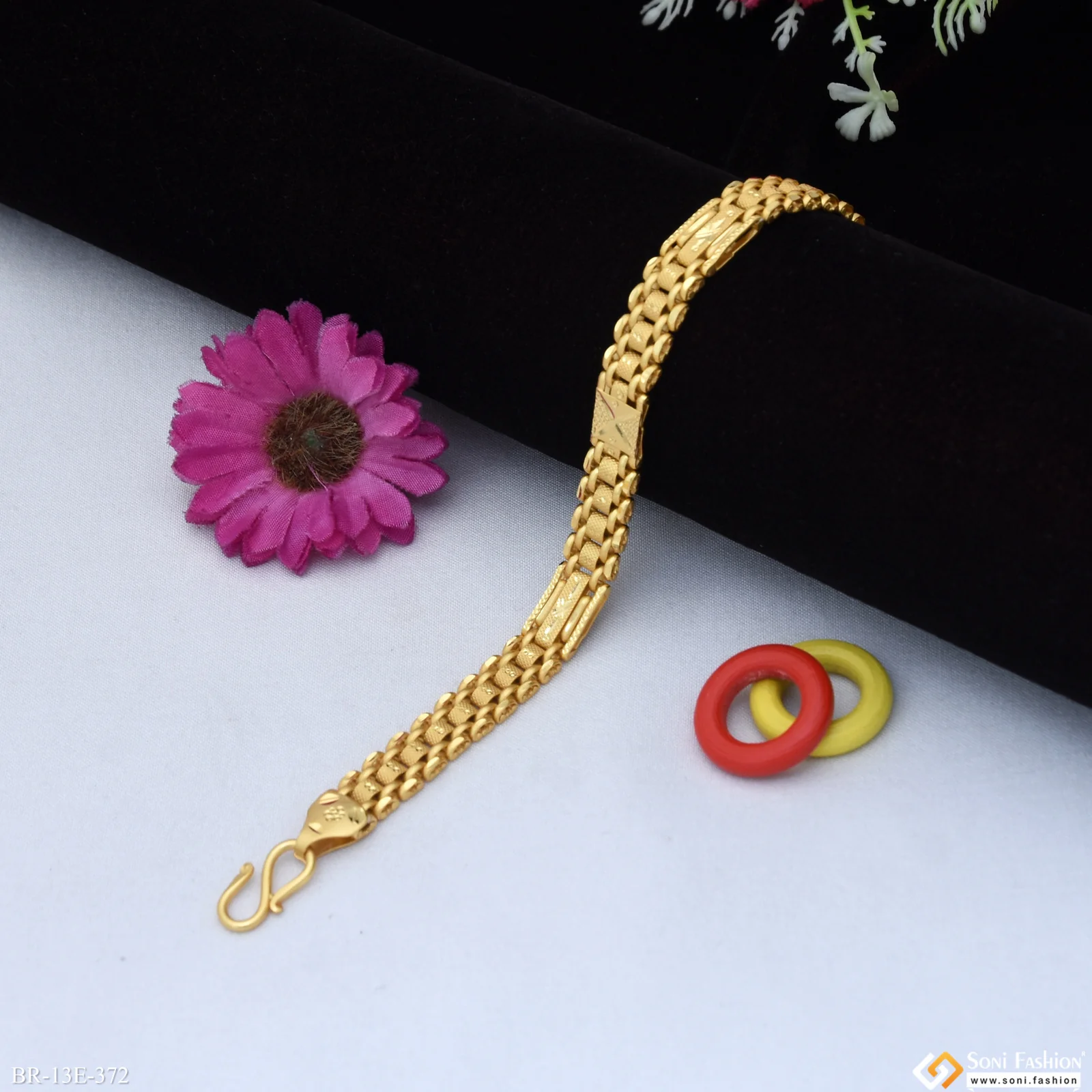 Awesome Design Gold Plated Box Bracelet for Men - Style E372 - Image 2