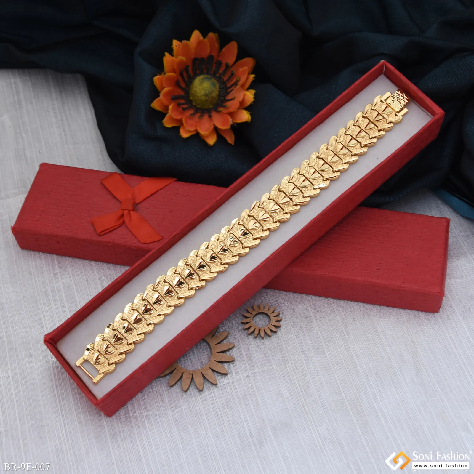 Awesome Design Gold Plated Bracelet for Men - Style E007 - Image 3