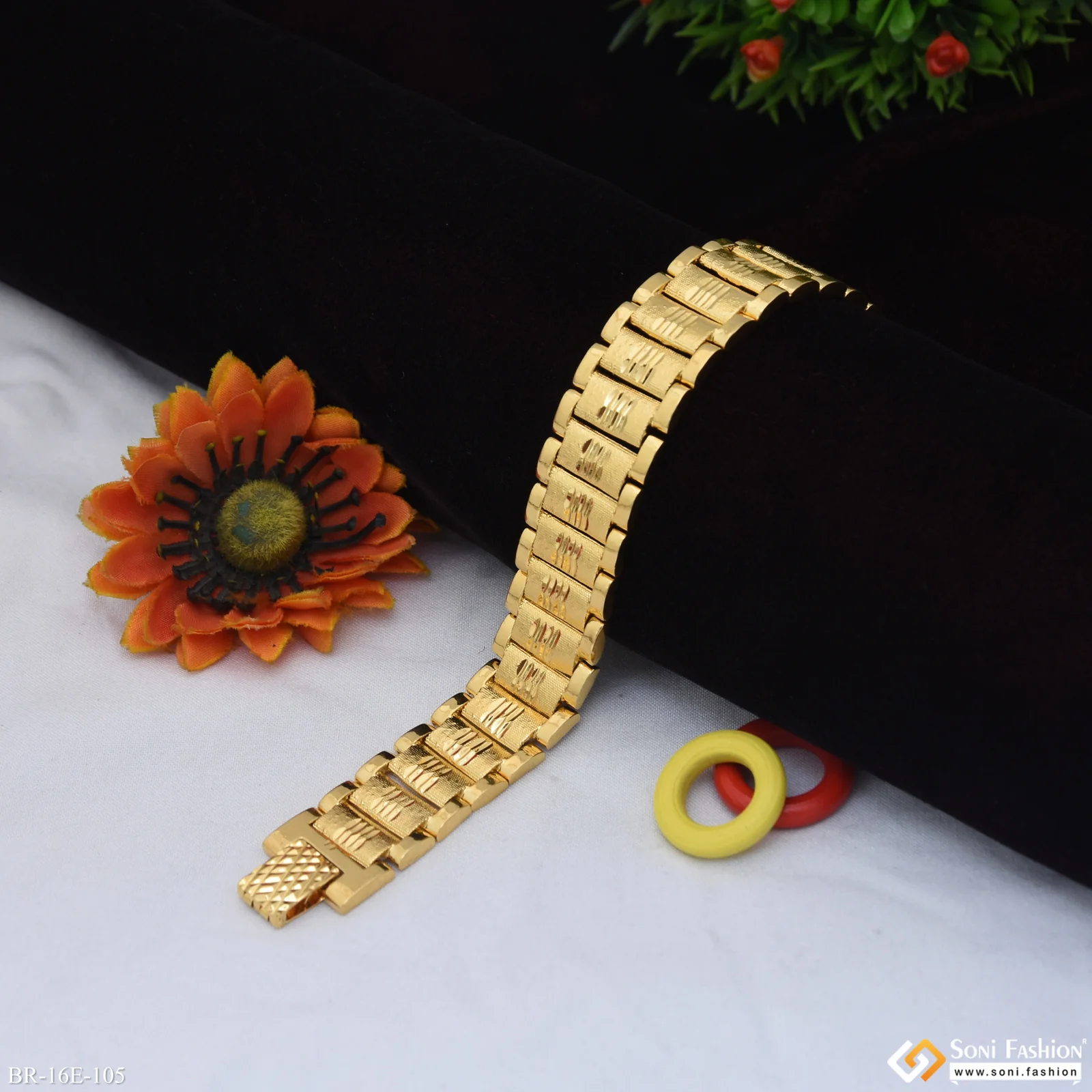 Awesome Design Gold Plated Bracelet for Men - Style E105 - Image 5