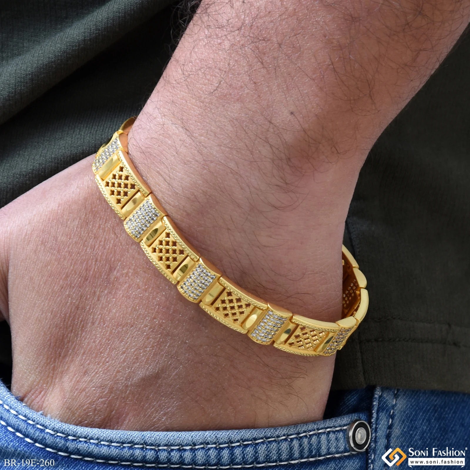 Awesome Design Gold Plated Bracelet for Men - Style E260