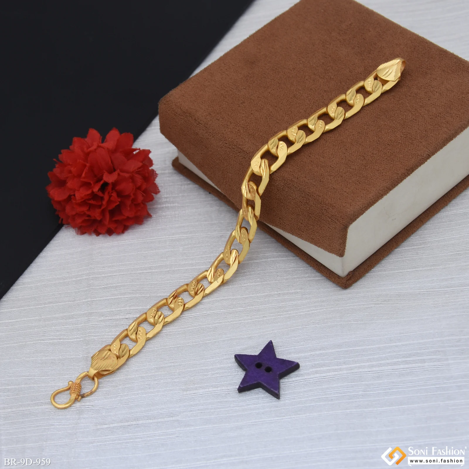 Awesome Design Gold Plated Link Bracelet for Men - Style D959 - Image 3