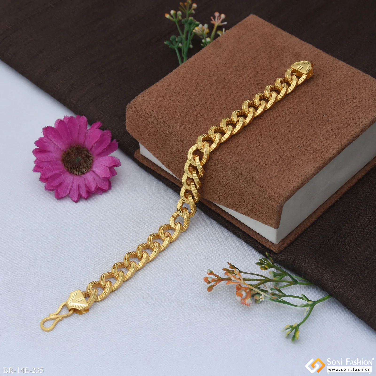 Awesome Design Gold Plated Link Bracelet for Men - Style E235 - Image 3