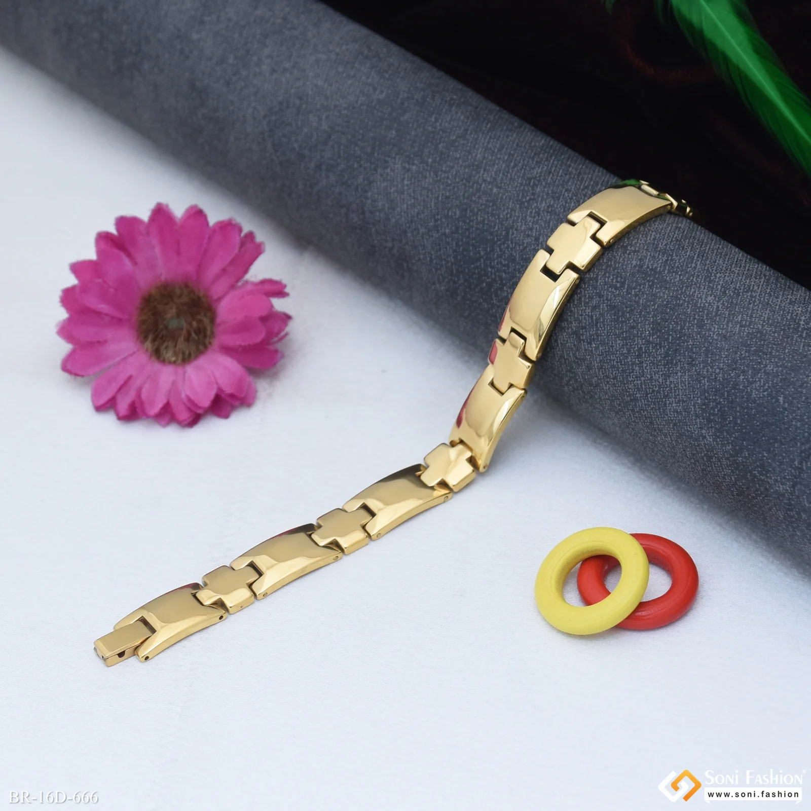 Awesome Design Golden Color Stainless Steel Bracelet for Men - Style D666 - Image 3