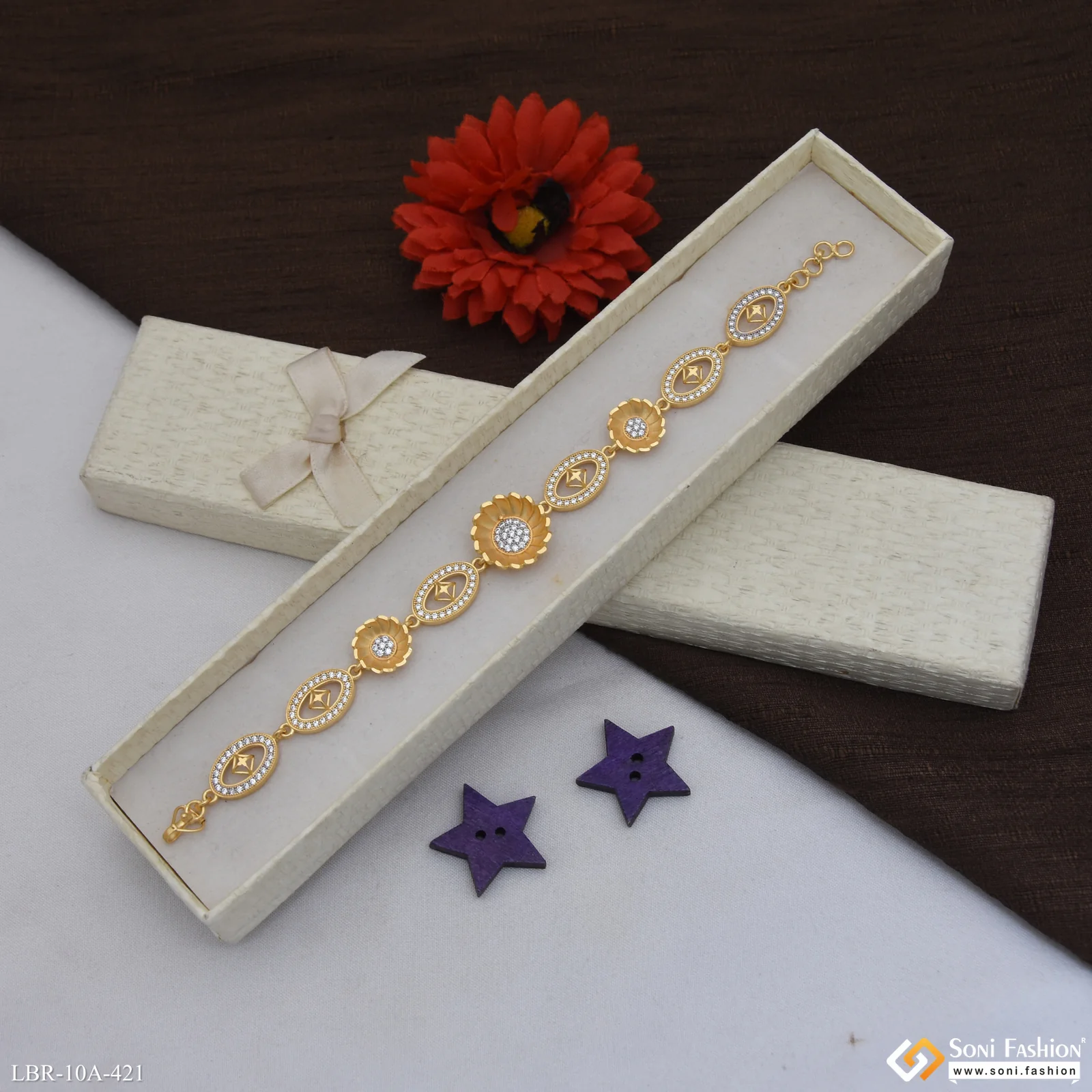 Beautiful Design Gold Plated Bracelet for Ladies - Style A421 - Image 2