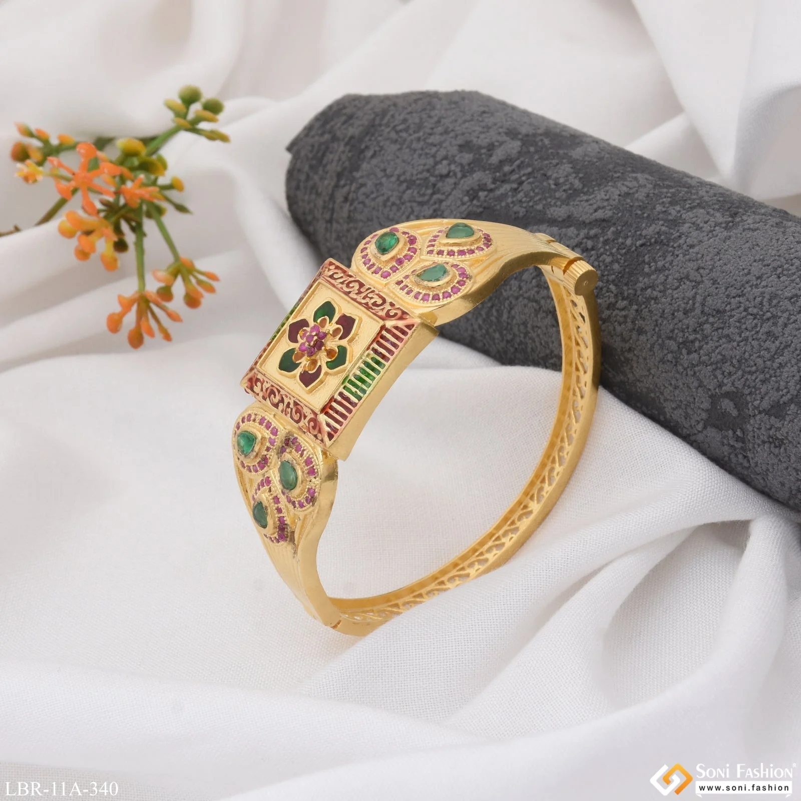 Beautiful Design Magnificent Design Gold Plated Bracelet for Women - Style A340 - Image 6