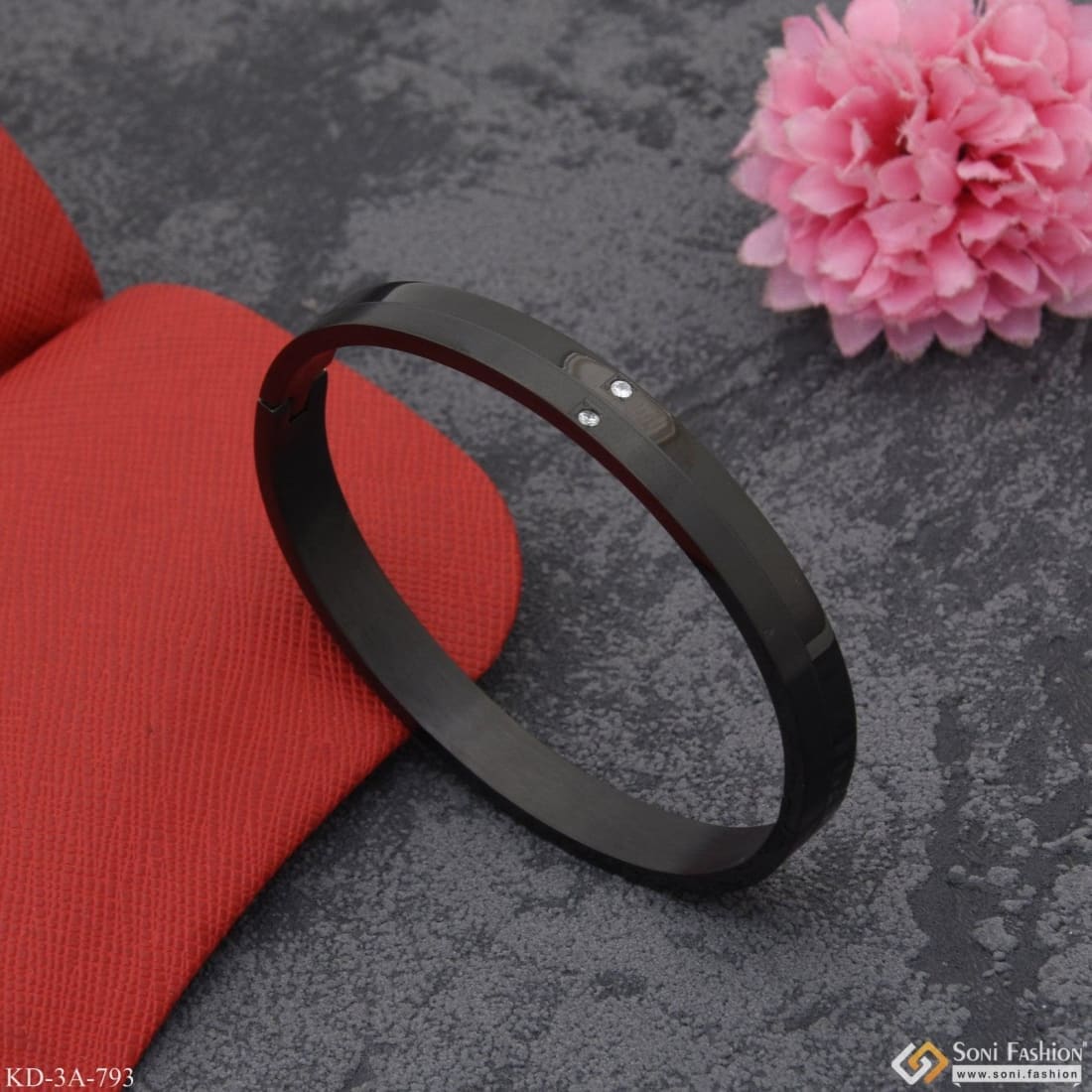 Beautiful Design Premium-Grade Quality Gold Plated Kada for Men - Style A793 - Image 4