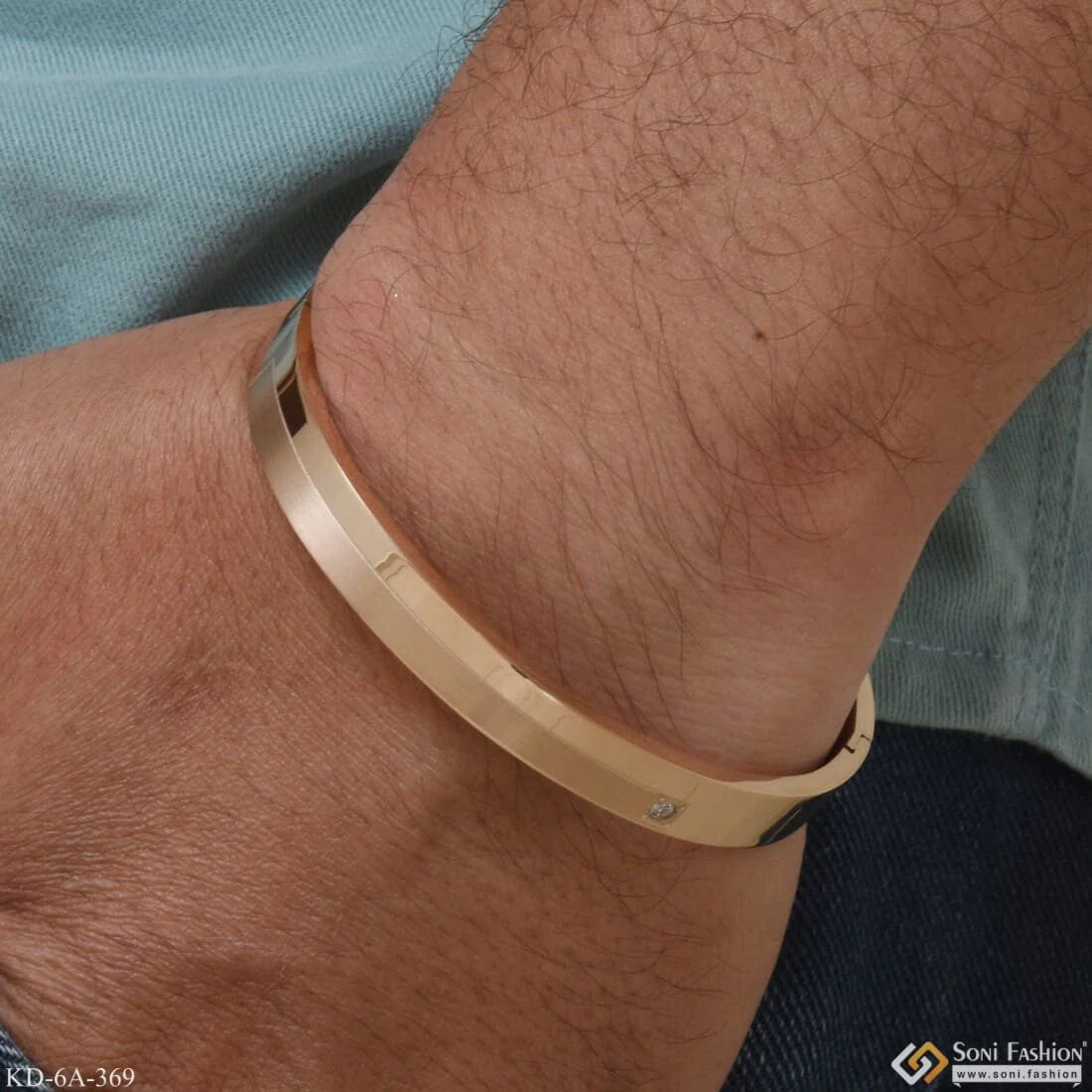 Beautiful Design Premium-Grade Quality Golden Color Kada - Style A369 - Image 5