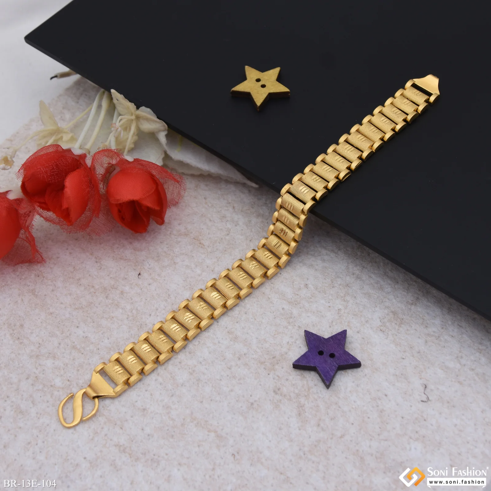 Best Quality Durable Design Gold Plated Bracelet for Men - Style E104 - Image 5