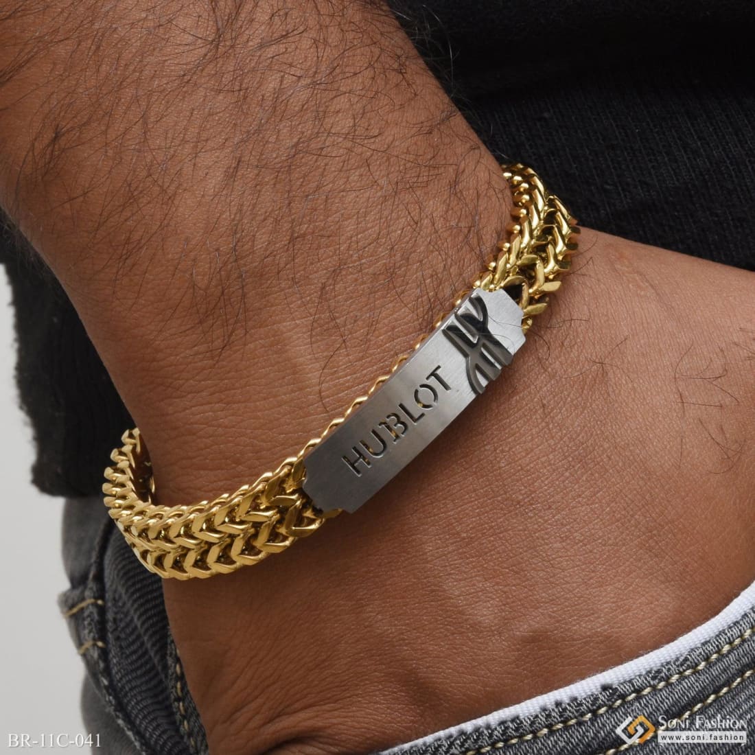 Best Quality Elegant Design Golden & Silver Color Bracelet For Men - Style C041
