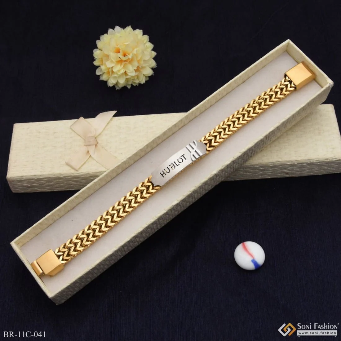 Best Quality Elegant Design Golden & Silver Color Bracelet For Men - Style C041 - Image 4