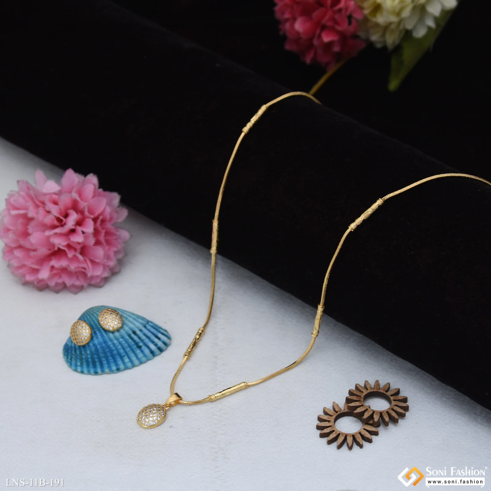 Best Quality Gold Plated Chain Pendant With Earrings for Ladies - Style B191 - Image 4