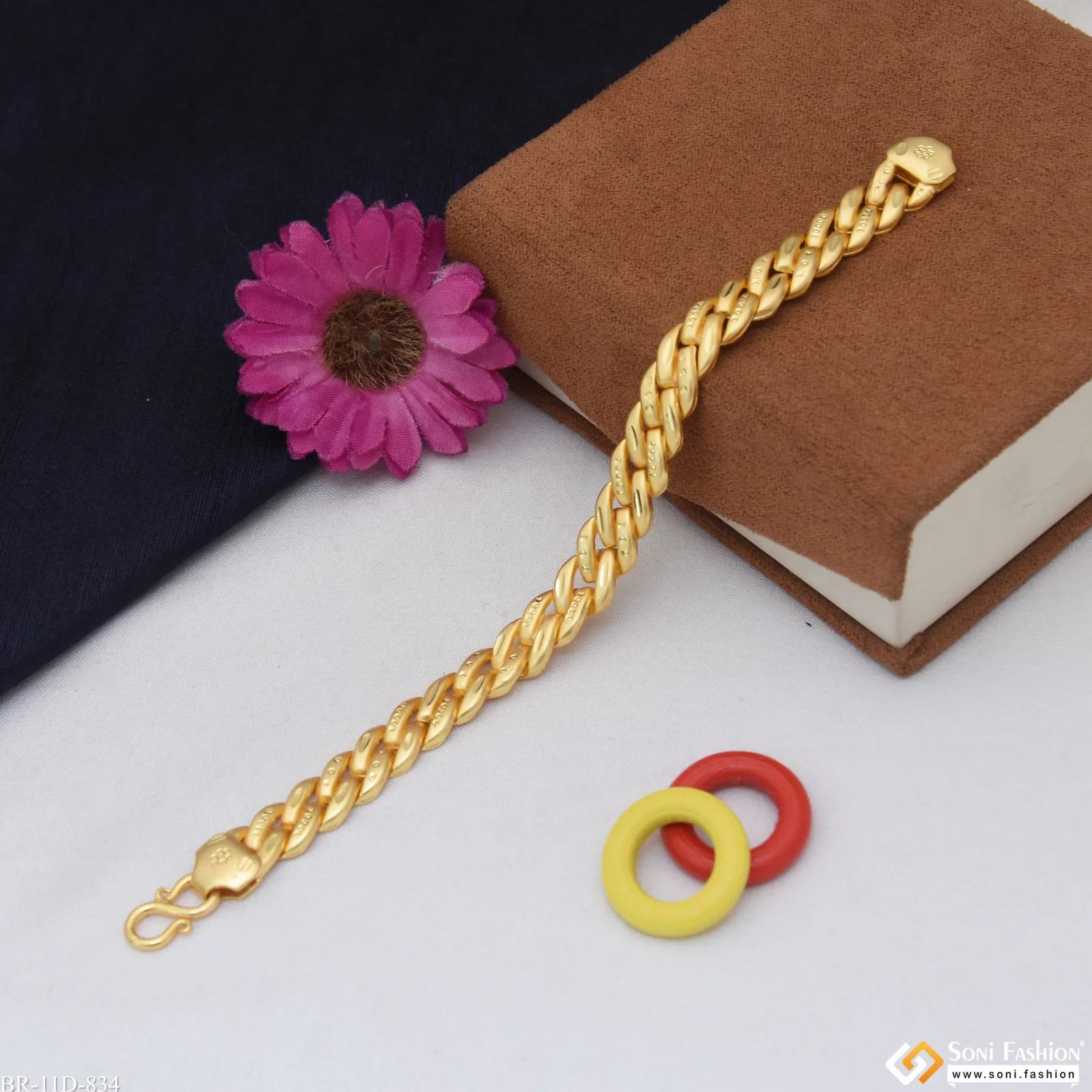 Best Quality Gold Plated Pokal Bracelet for Men - Style D834 - Image 4