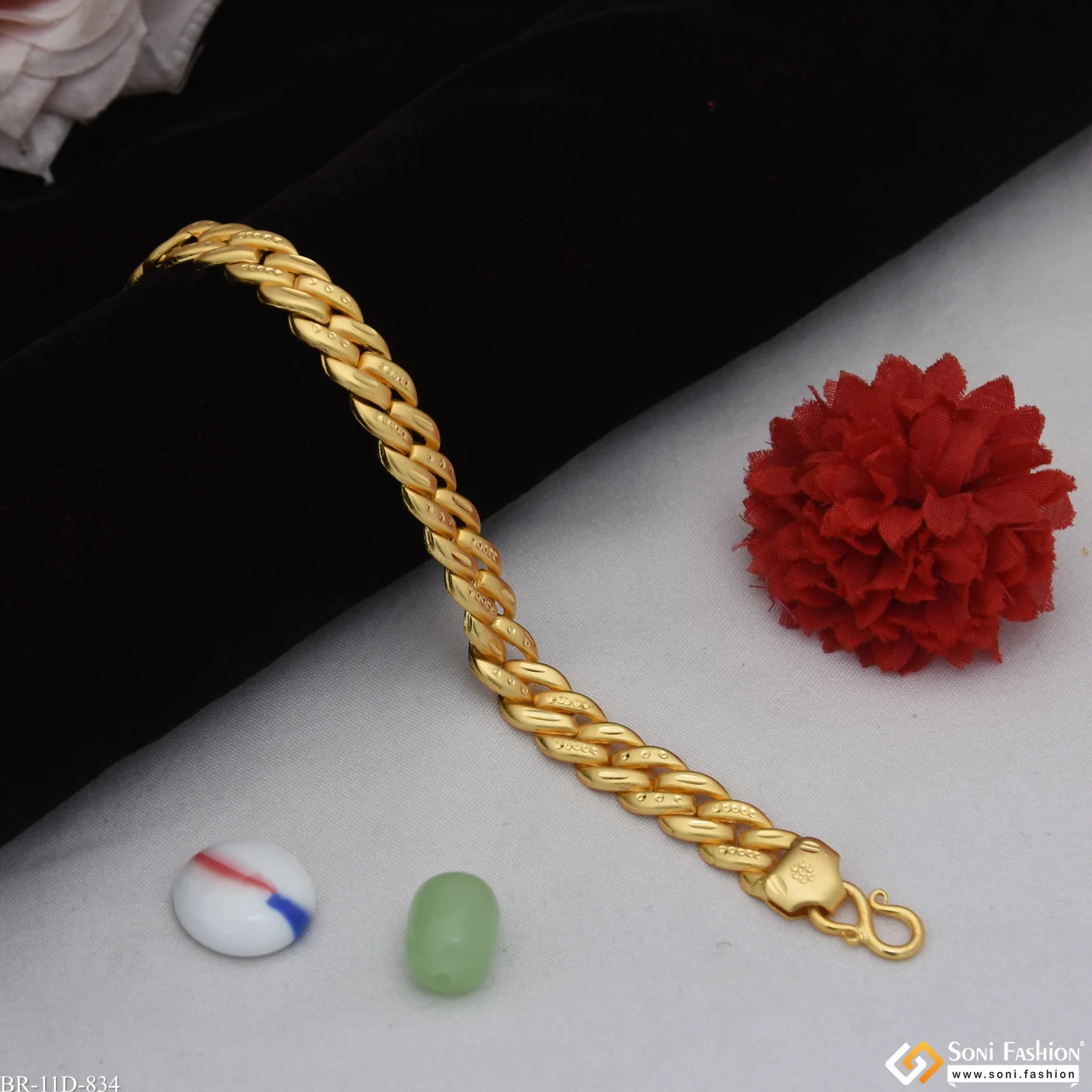 Best Quality Gold Plated Pokal Bracelet for Men - Style D834 - Image 5