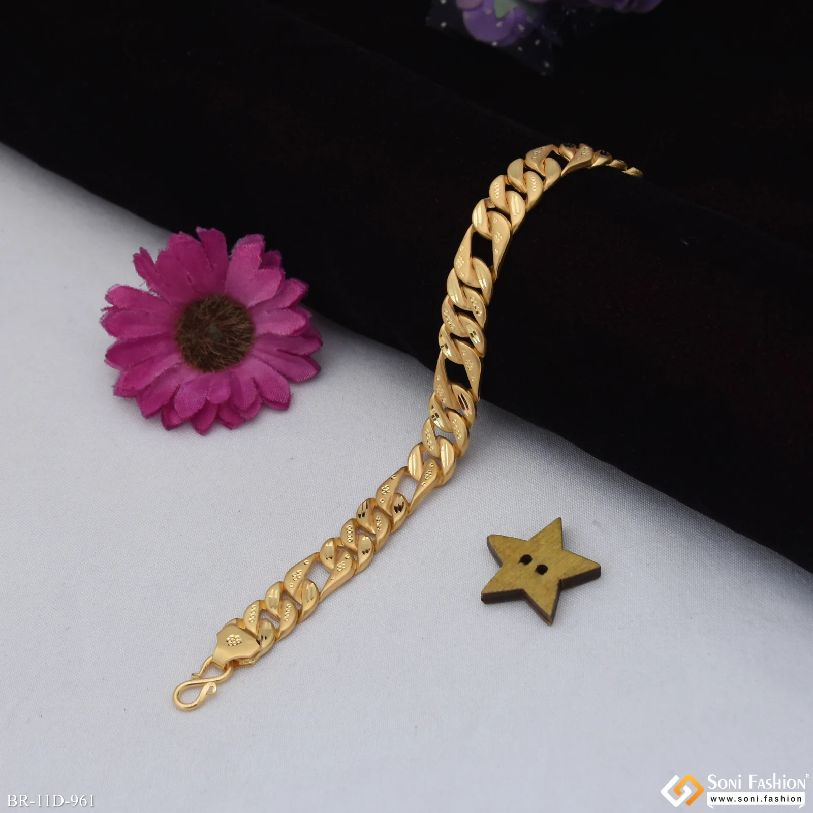 Best Quality Gold Plated Pokal Bracelet for Men - Style D961 - Image 3