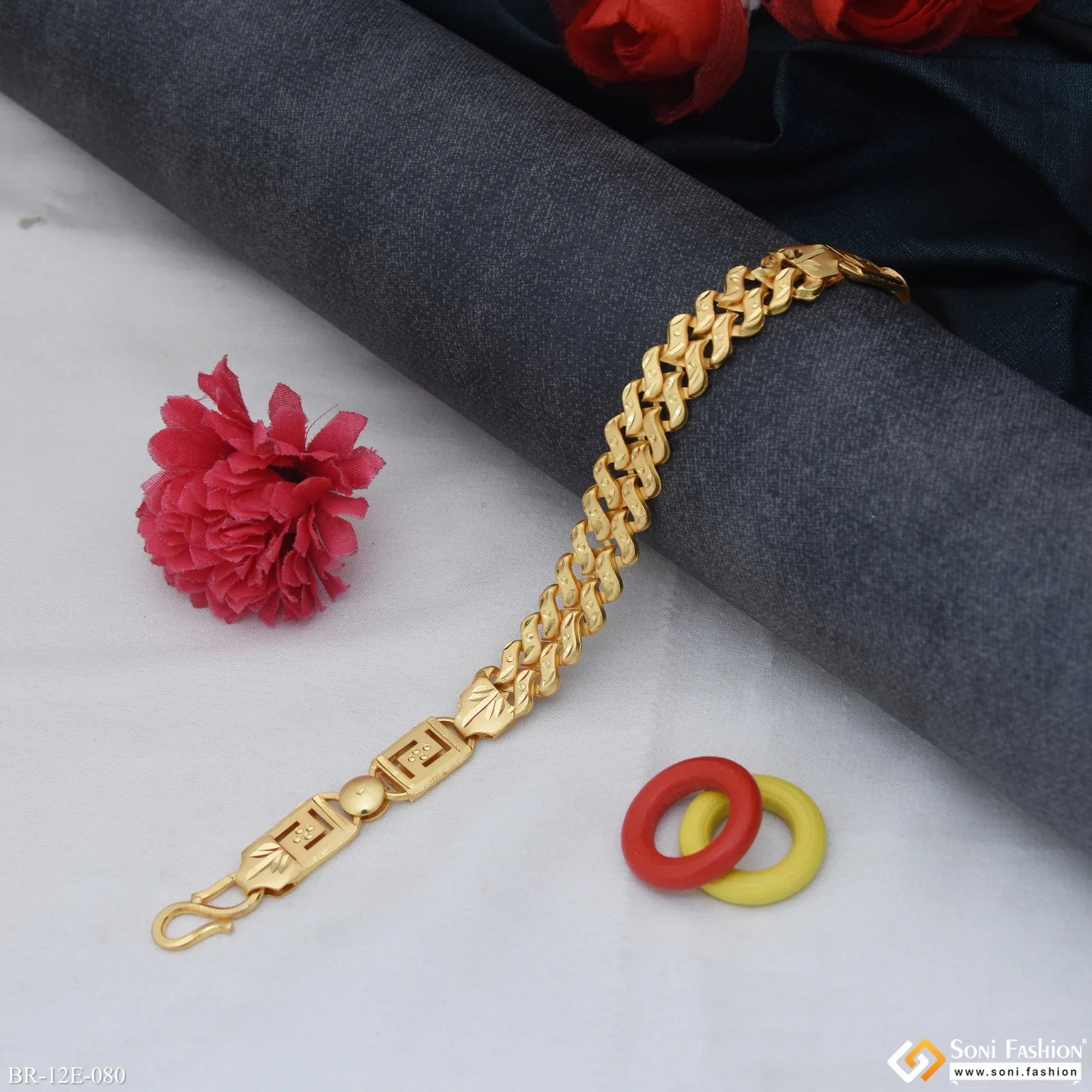 Best Quality Gold Plated Pokal Nawabi Bracelet for Men - Style E080 - Image 4