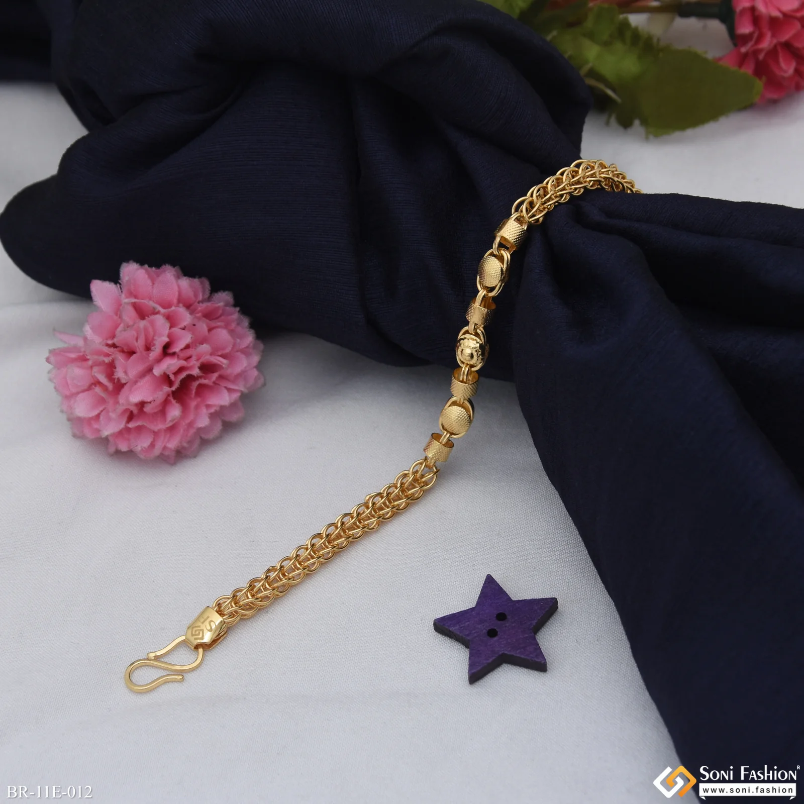 Best Quality Gold Plated Rajwadi Bracelet for Men - Style E012 - Image 4