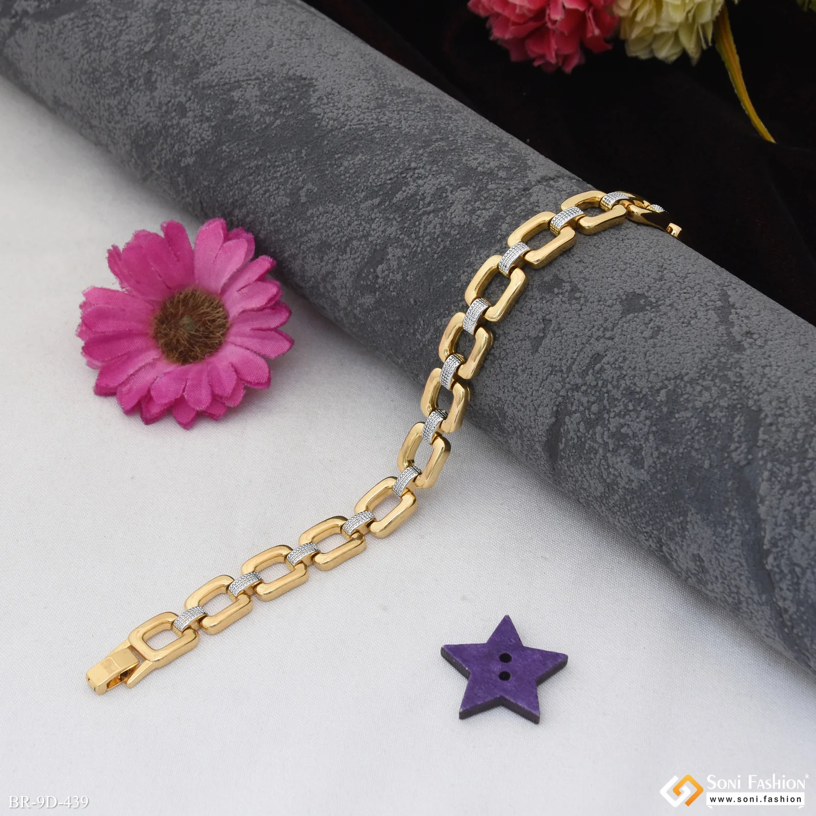Best Quality Golden & Silver Color Bracelet for Men - Style D439 - Image 4