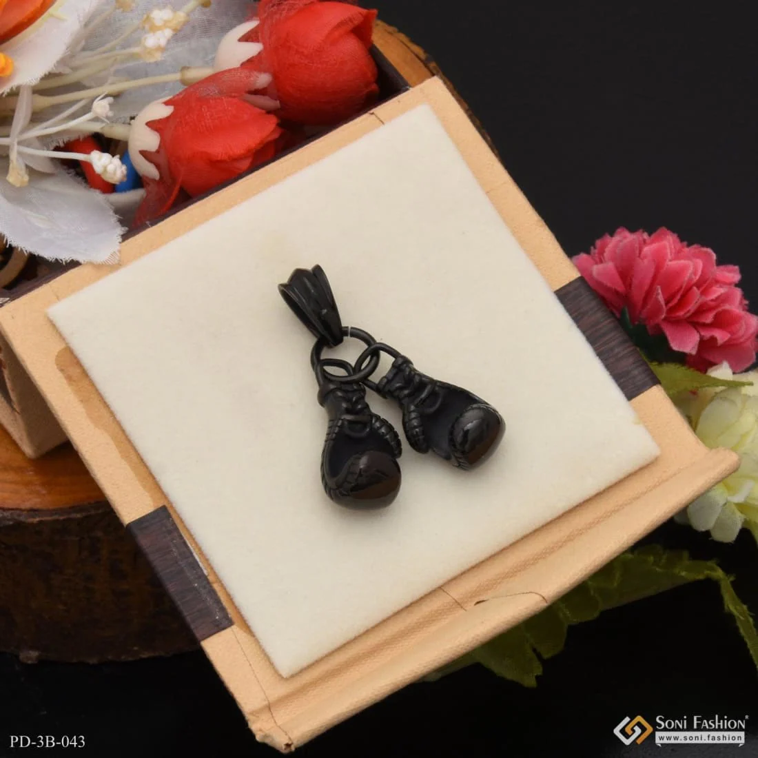 Boxing Gloves Exciting Design High-Quality Black Color Pendant for Men - Style B043 - Image 4