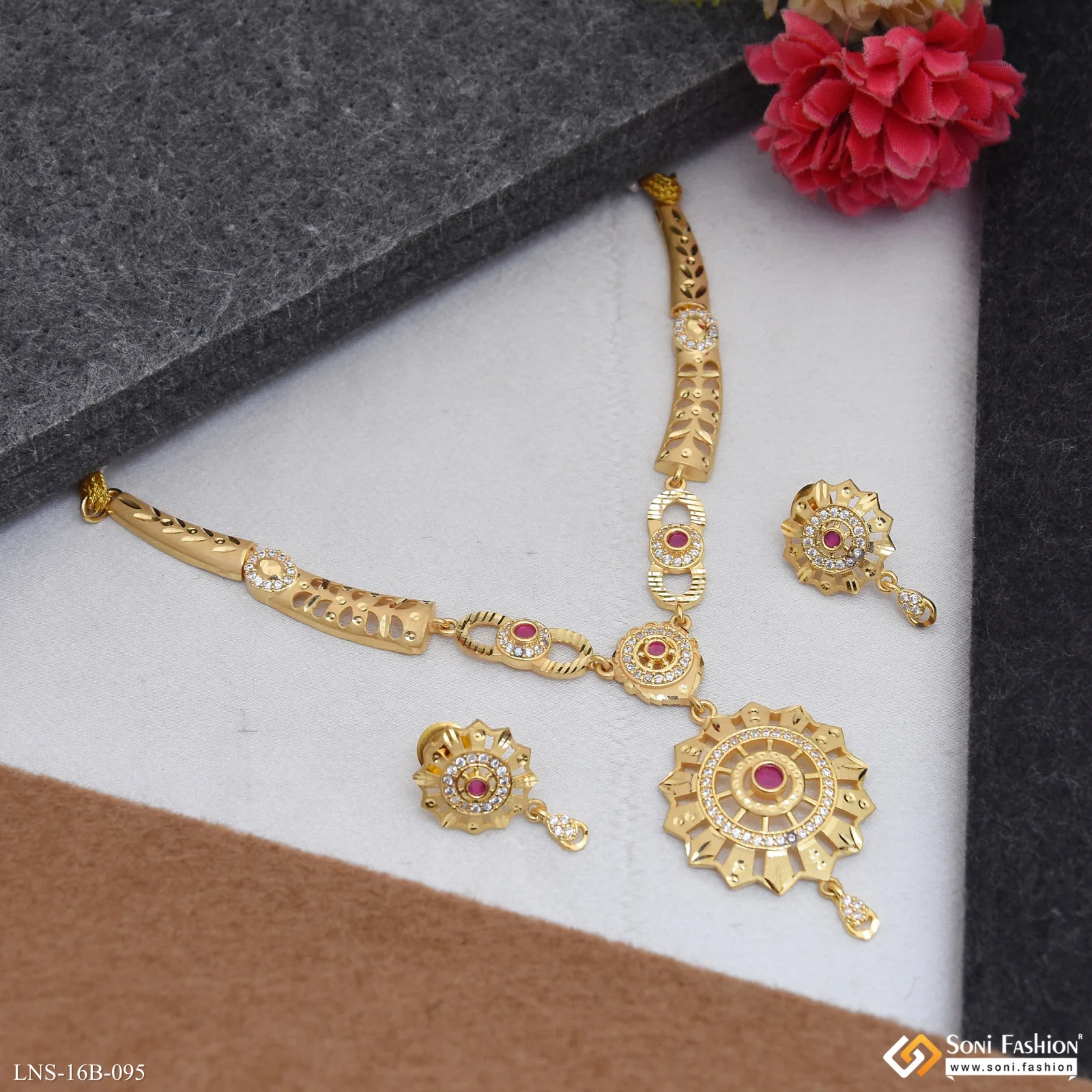 Brilliant Design Gold Plated Necklace Set for Women - Style B095 - Image 4