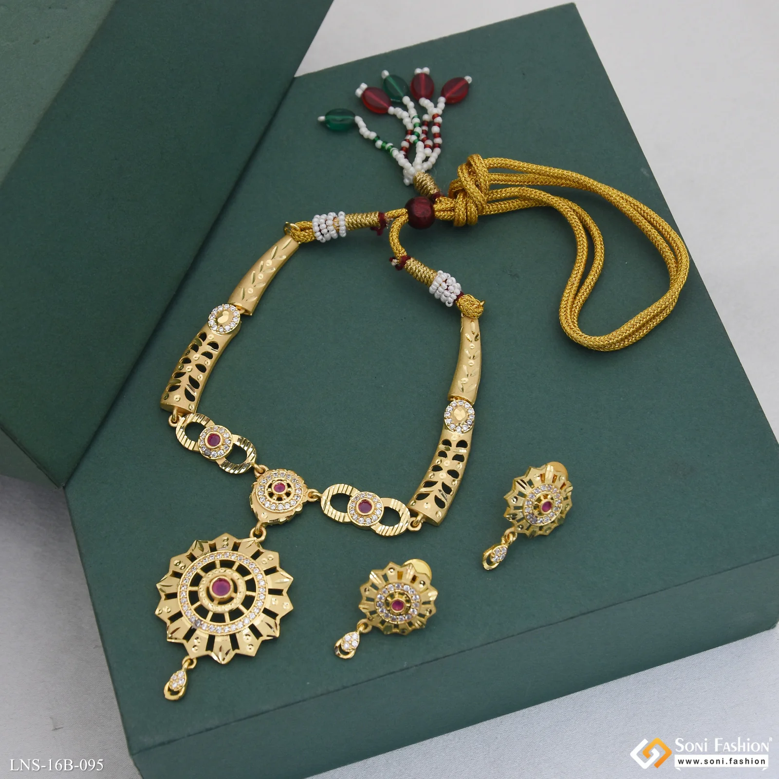 Brilliant Design Gold Plated Necklace Set for Women - Style B095 - Image 6