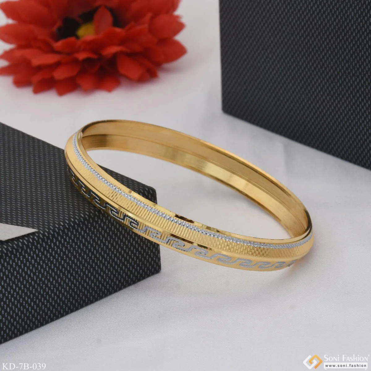 Casual Design Premium-Grade Quality Gold Plated Punjabi Kada for Men - Style B039 - Image 4