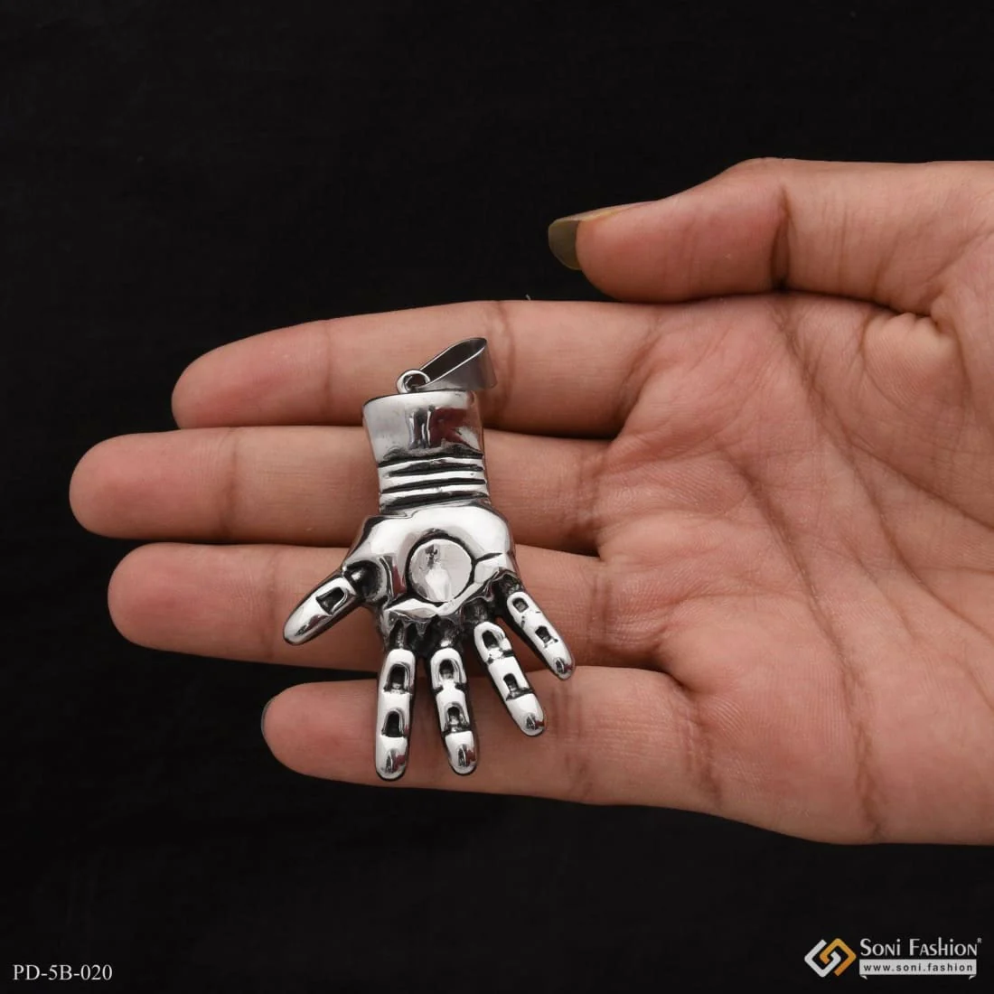 Clwas Of Hand Dainty Design Best Quality Silver Color Pendant For Men - Style B020 - Image 3