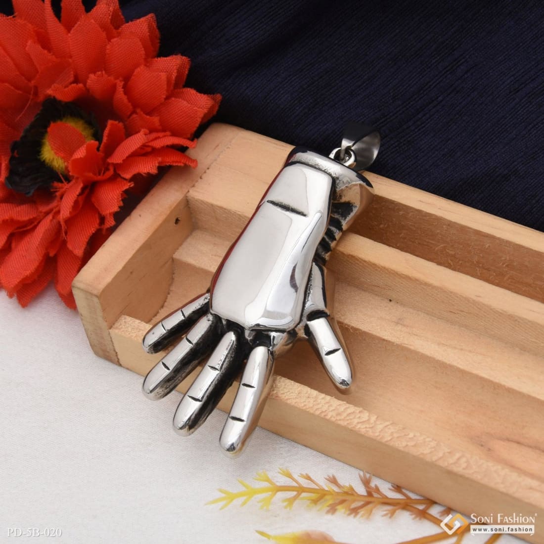 Clwas Of Hand Dainty Design Best Quality Silver Color Pendant For Men - Style B020 - Image 4