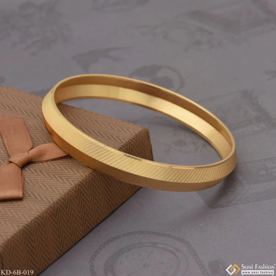 Cool Design Superior Quality Gorgeous Design Gold Plated Kada for Men - Style B019 - Image 3
