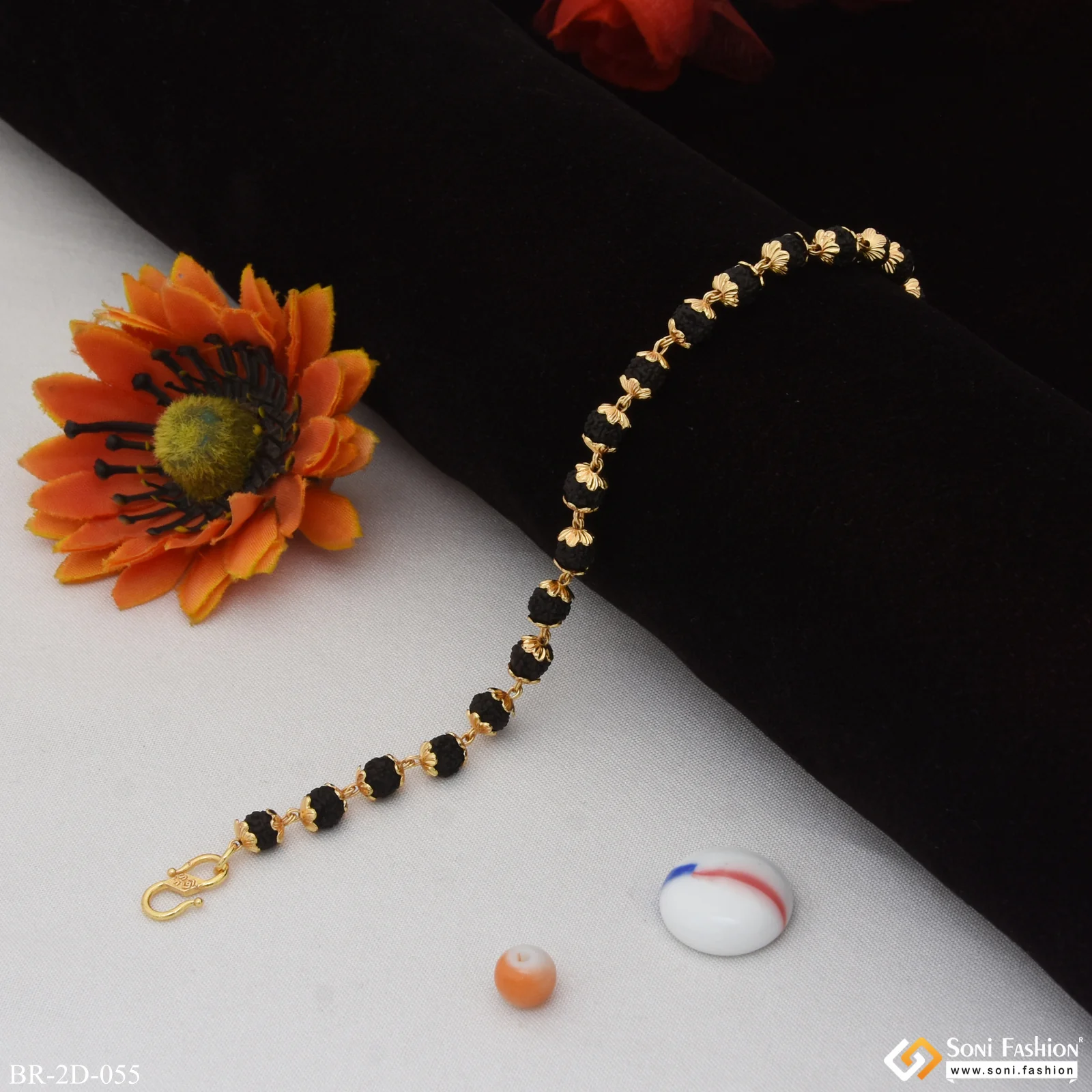 Cute Design Best Quality Gold Plated Rudraksha Bracelet for Men - Style D055 - Image 3