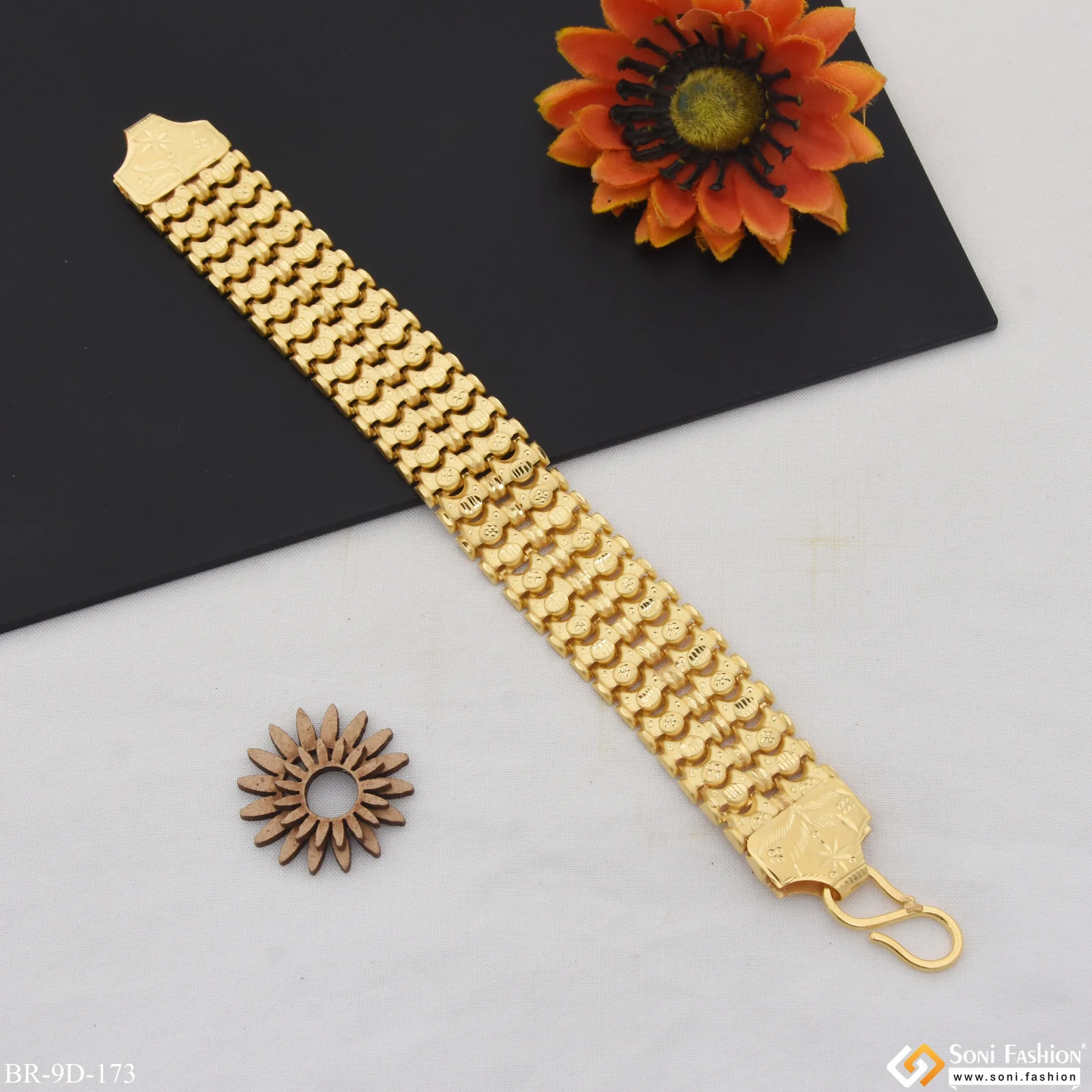 Dainty Design Best Quality Gold Plated Bahubali Bracelet for Men - Style D173 - Image 3