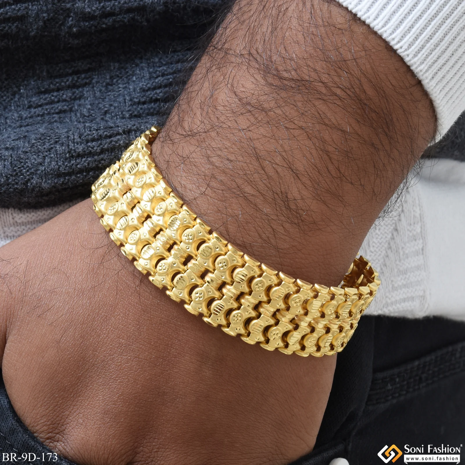Dainty Design Best Quality Gold Plated Bahubali Bracelet for Men - Style D173 - Image 4