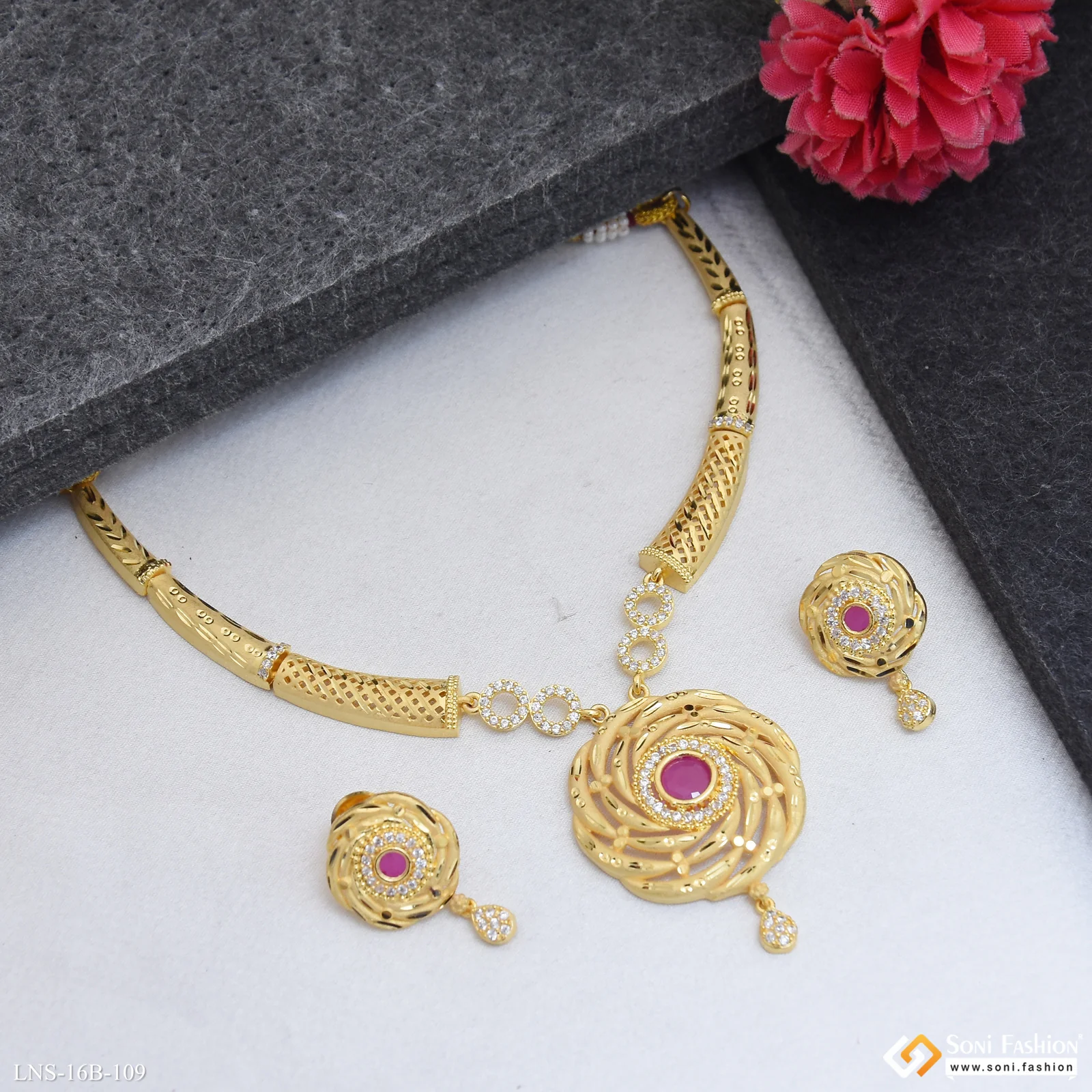 Dazzling Design Gold Plated Necklace Set for Women - Style B109 - Image 3