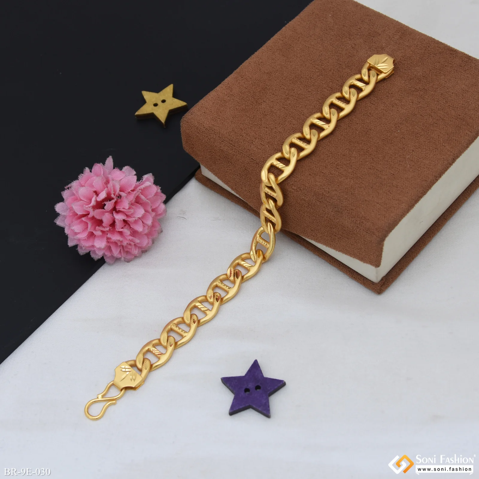 Delicate Design Gold Plated Link Bracelet for Men - Style E030 - Image 4