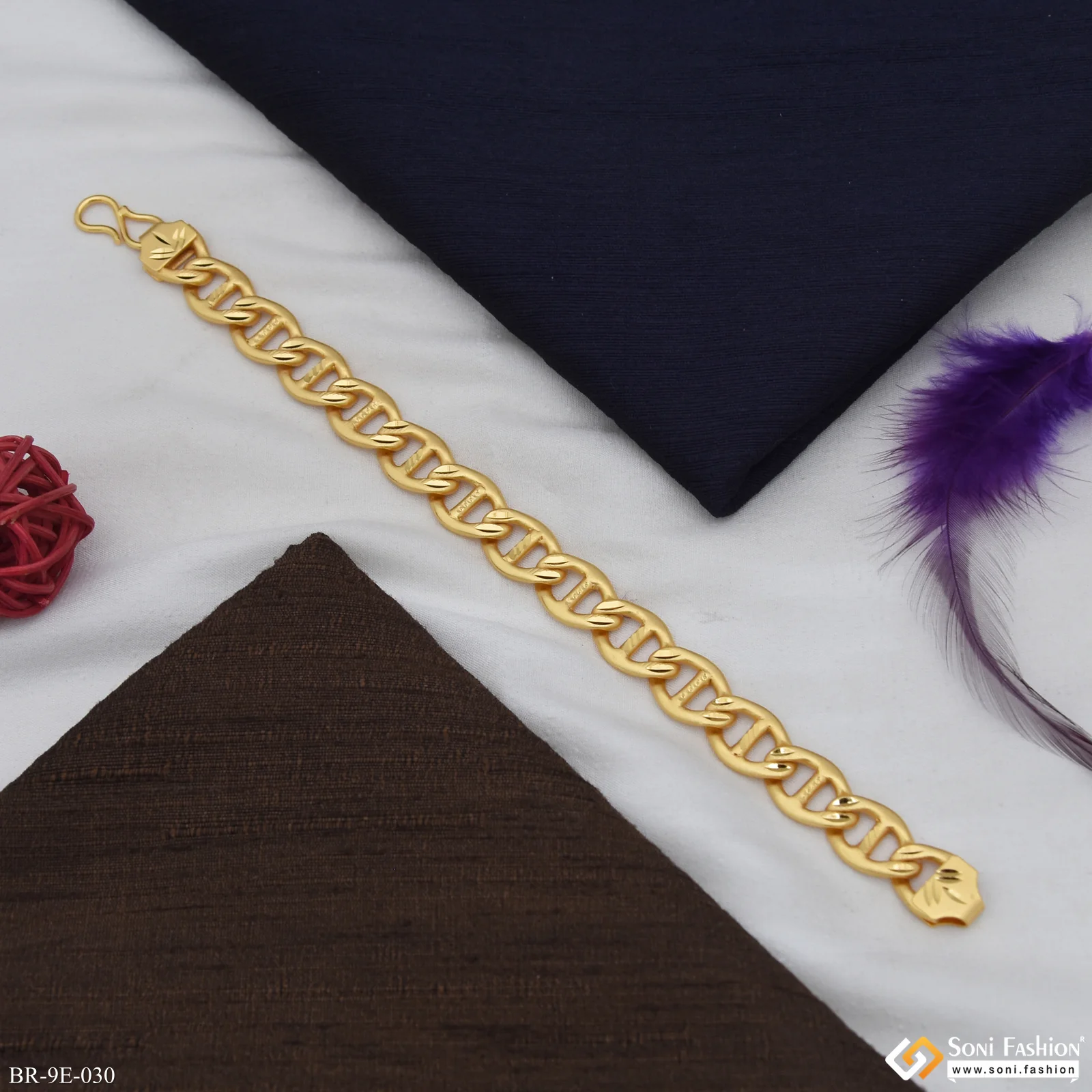 Delicate Design Gold Plated Link Bracelet for Men - Style E030 - Image 5