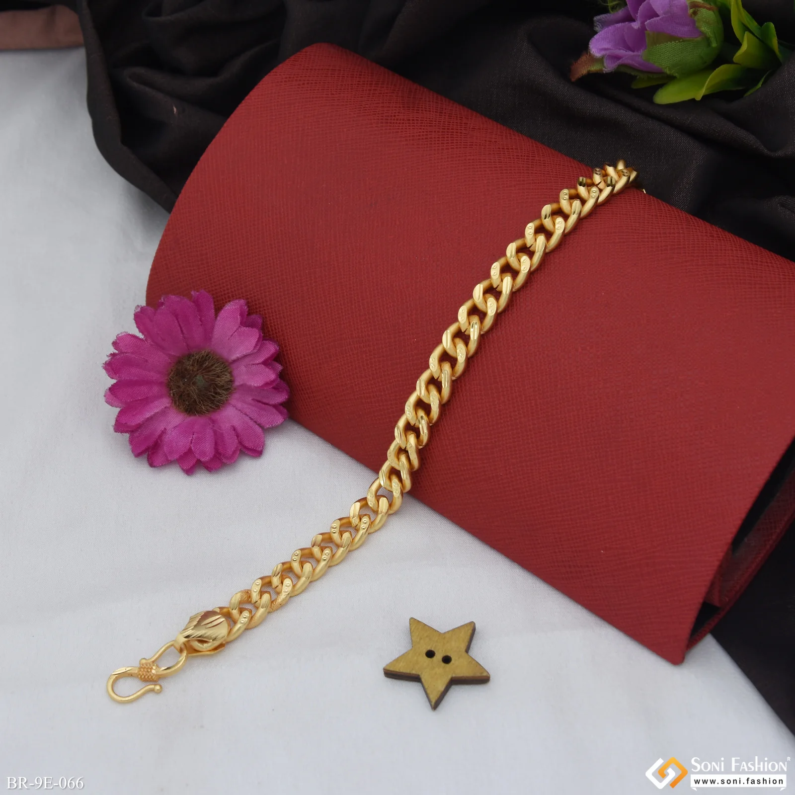 Delicate Design Gold Plated Link Bracelet for Men - Style E066 - Image 3