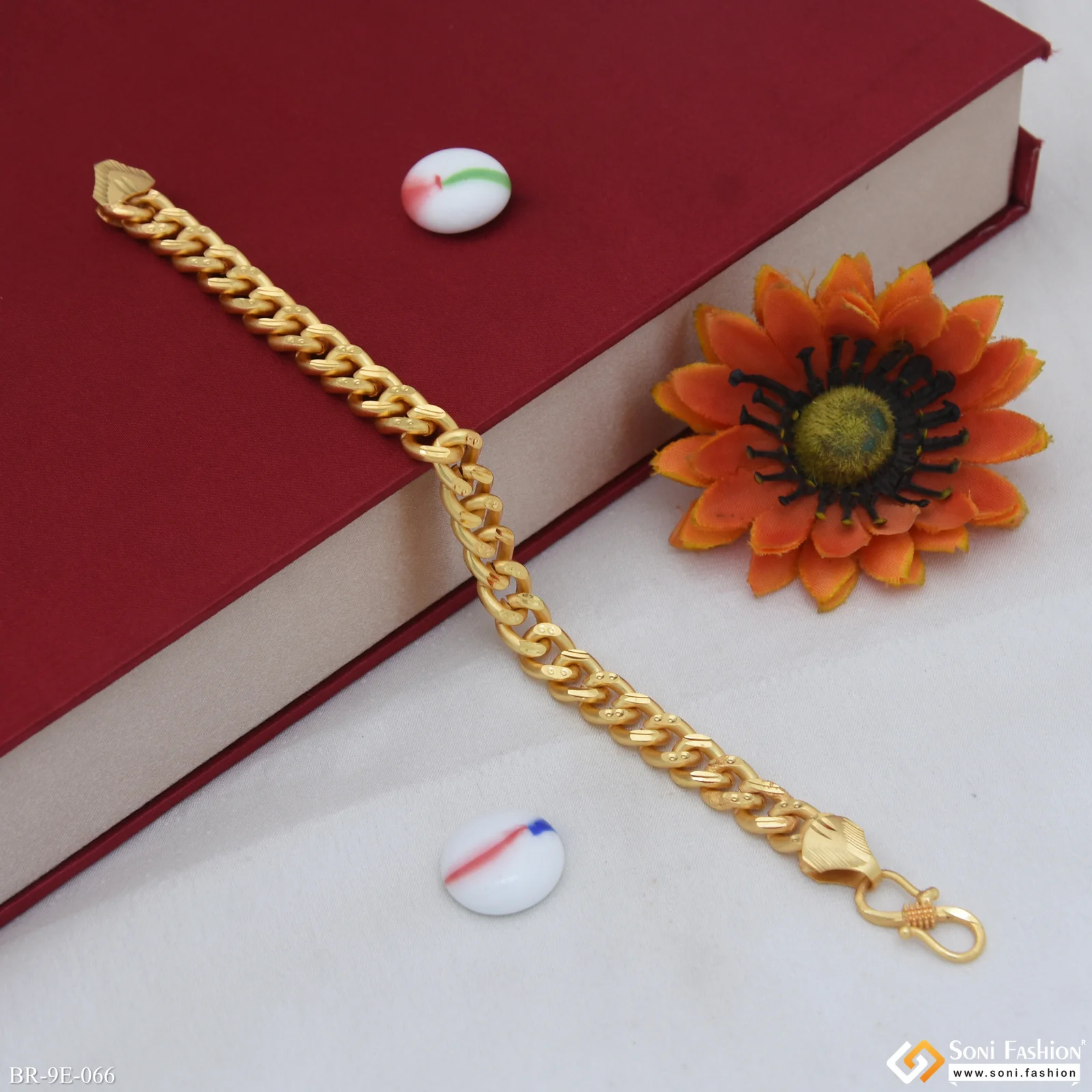 Delicate Design Gold Plated Link Bracelet for Men - Style E066 - Image 4