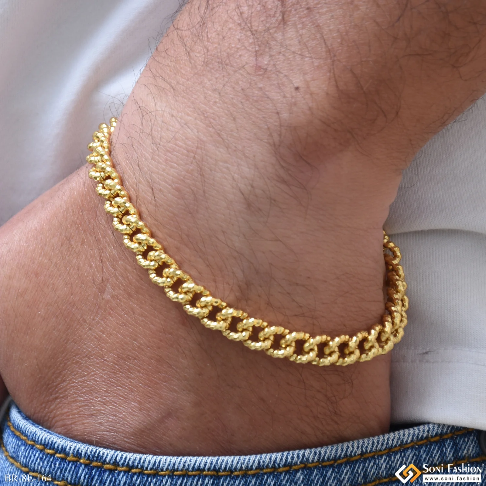 Delicate Design Gold Plated Link Bracelet for Men - Style E164
