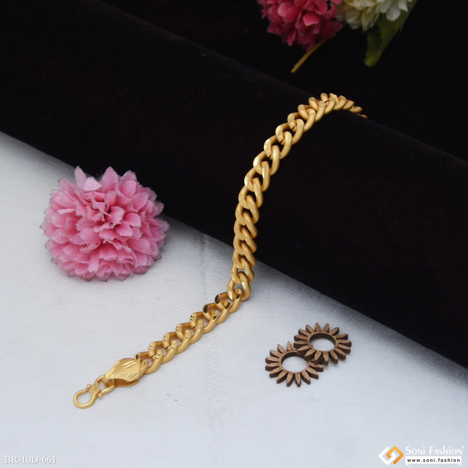 Delicate Design Gold Plated Linked Bracelet for Men - Style D661 - Image 4