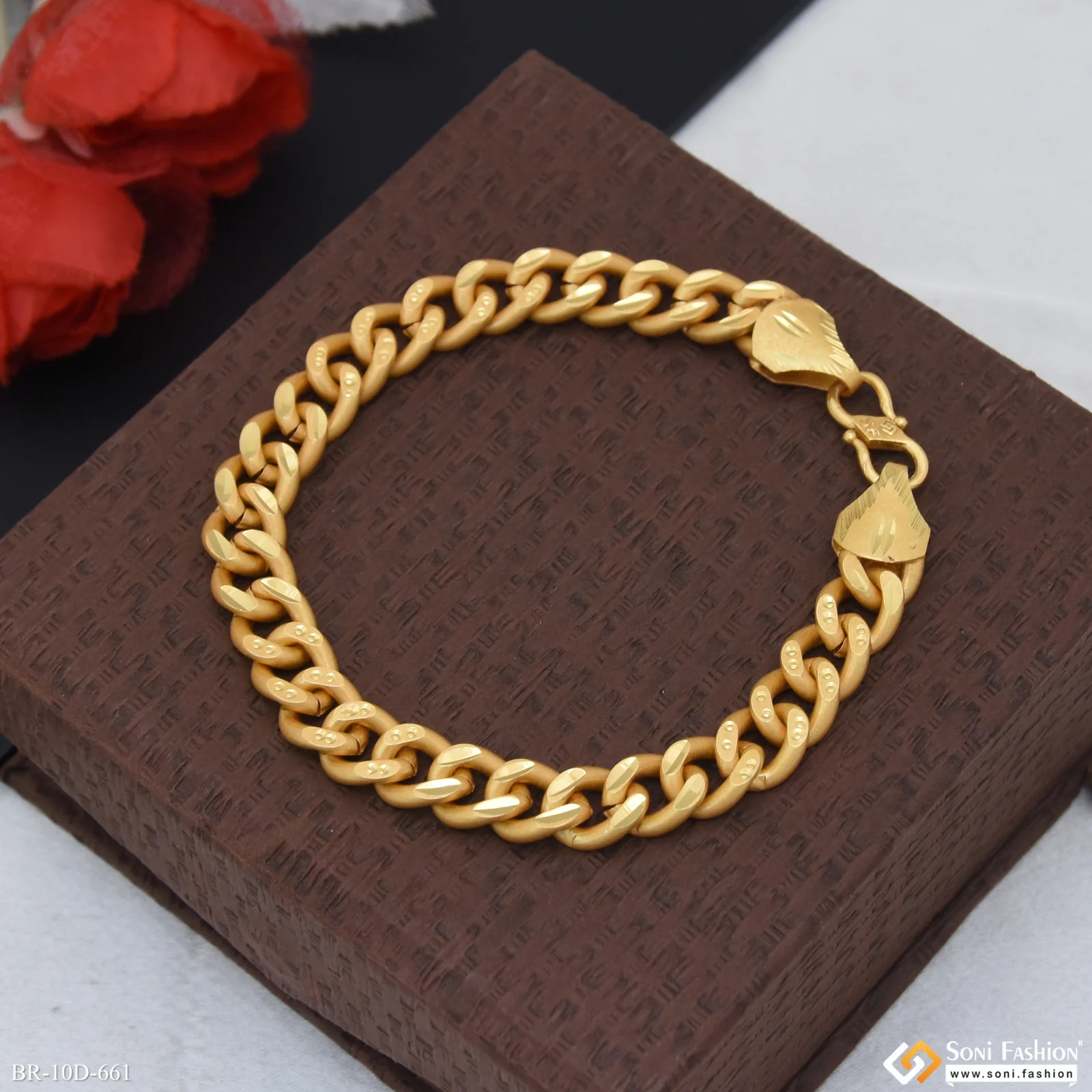 Delicate Design Gold Plated Linked Bracelet for Men - Style D661 - Image 5