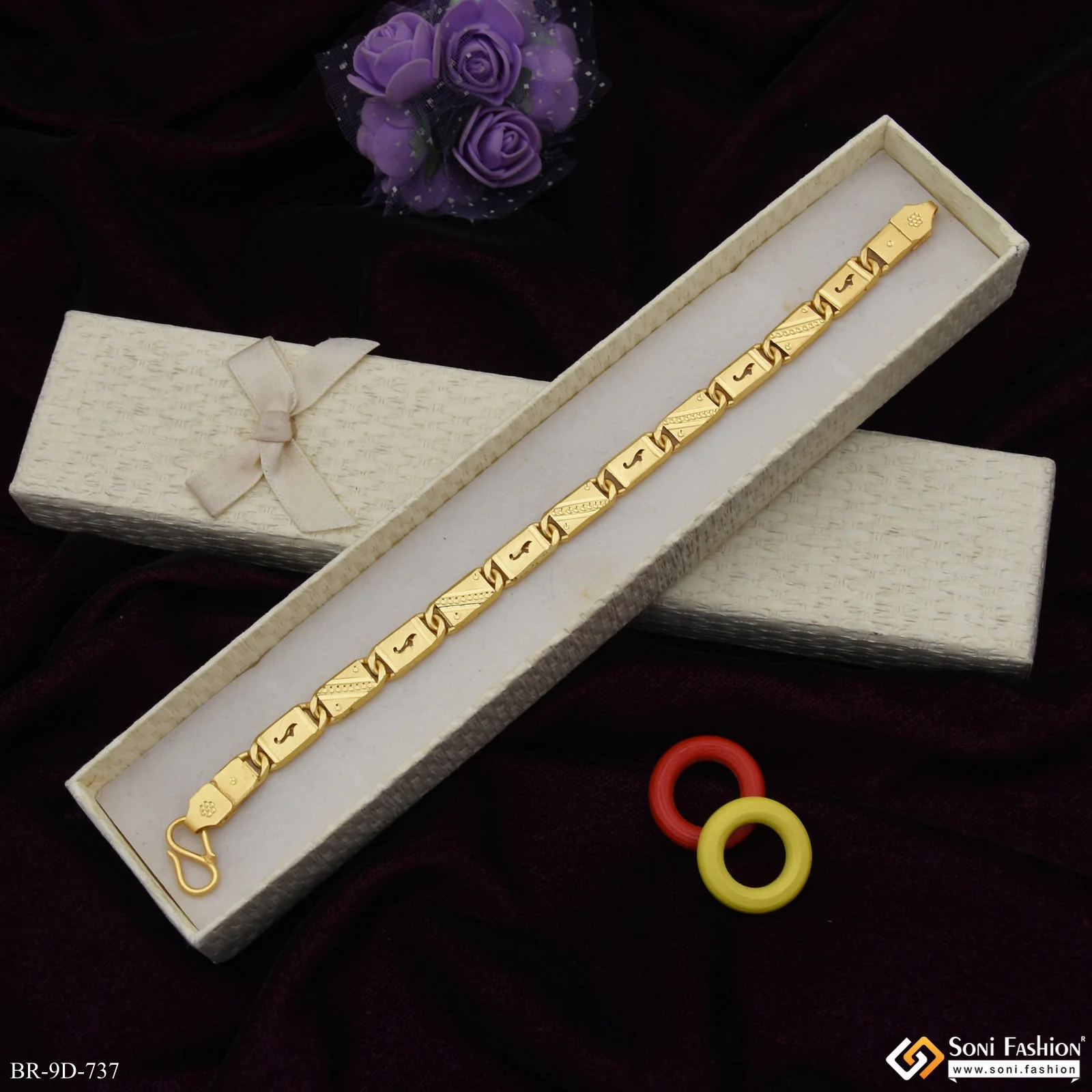 Delicate Design Gold Plated Nawabi Bracelet for Men - Style D737
