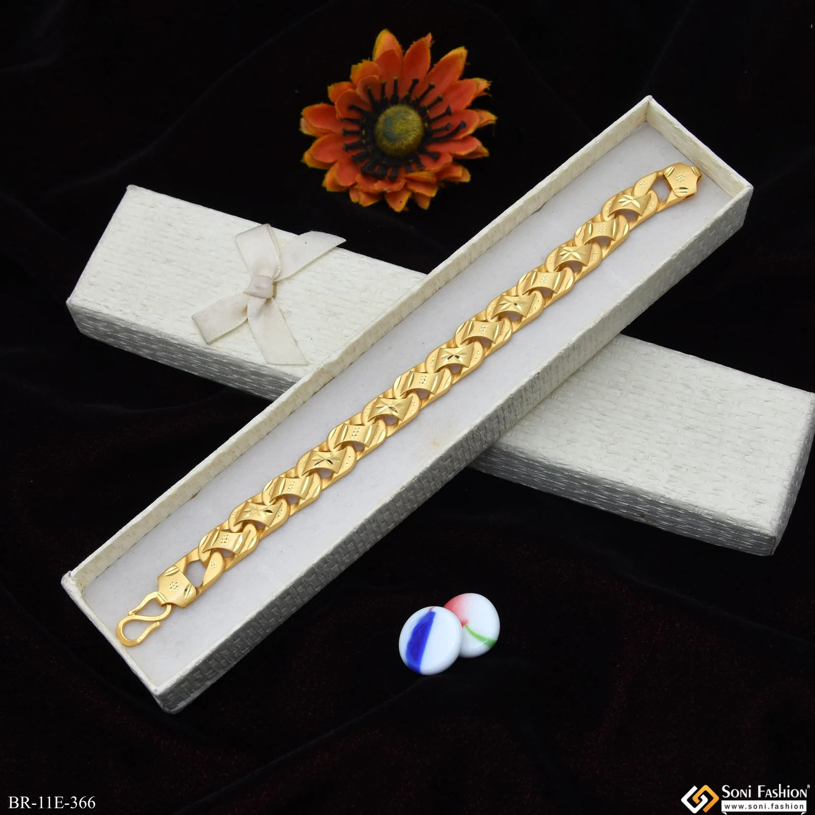 Delicate Design Gold Plated Pokal Bracelet for Men - Style E366 - Image 5
