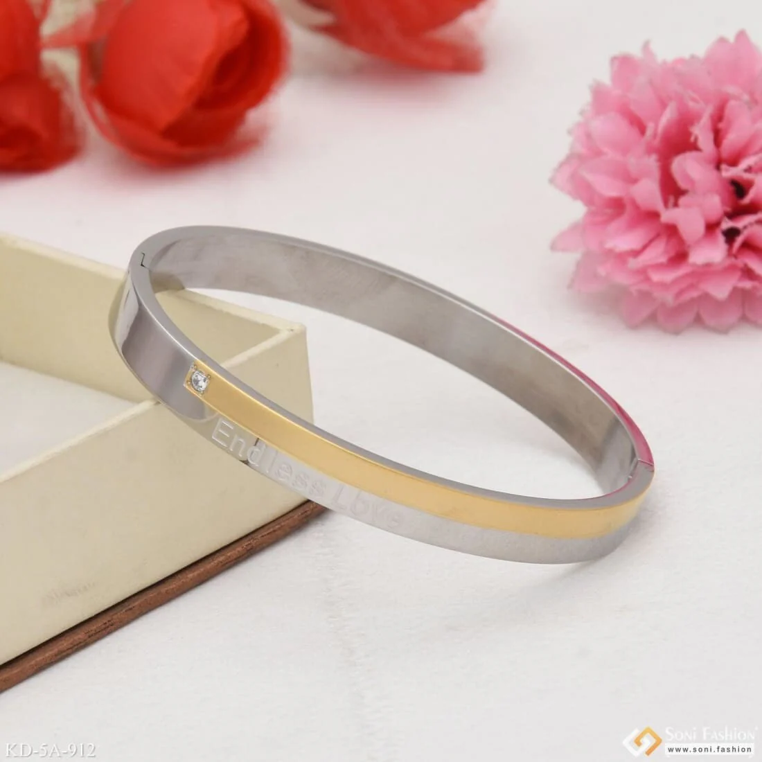 End Less Love Sophisticated Design Golden & Silver Color Kada for Men - Style A912 - Image 5