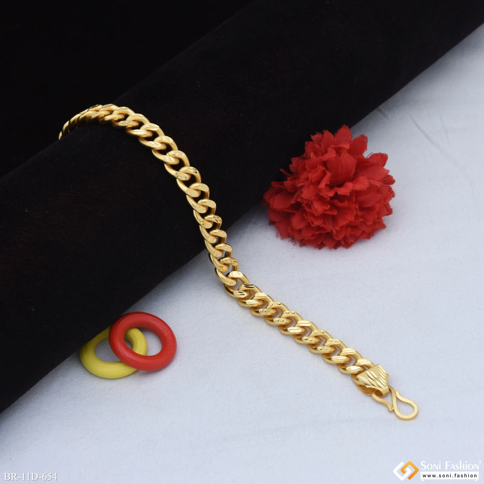 Etched Design High-Quality Gold Plated Linked Bracelet for Men - Style D654 - Image 3