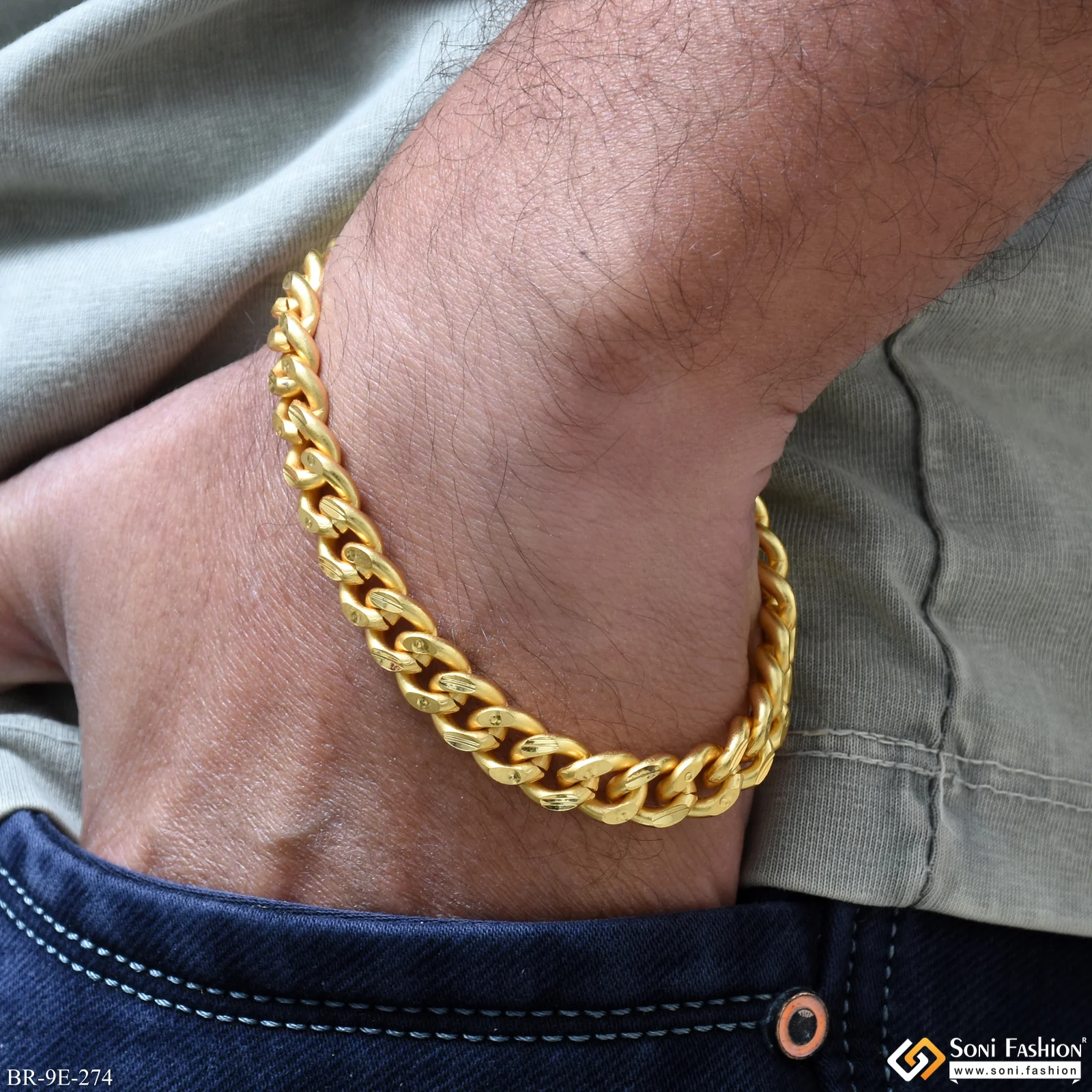 Excellent Design Gold Plated Link Bracelet for Men - Style E274