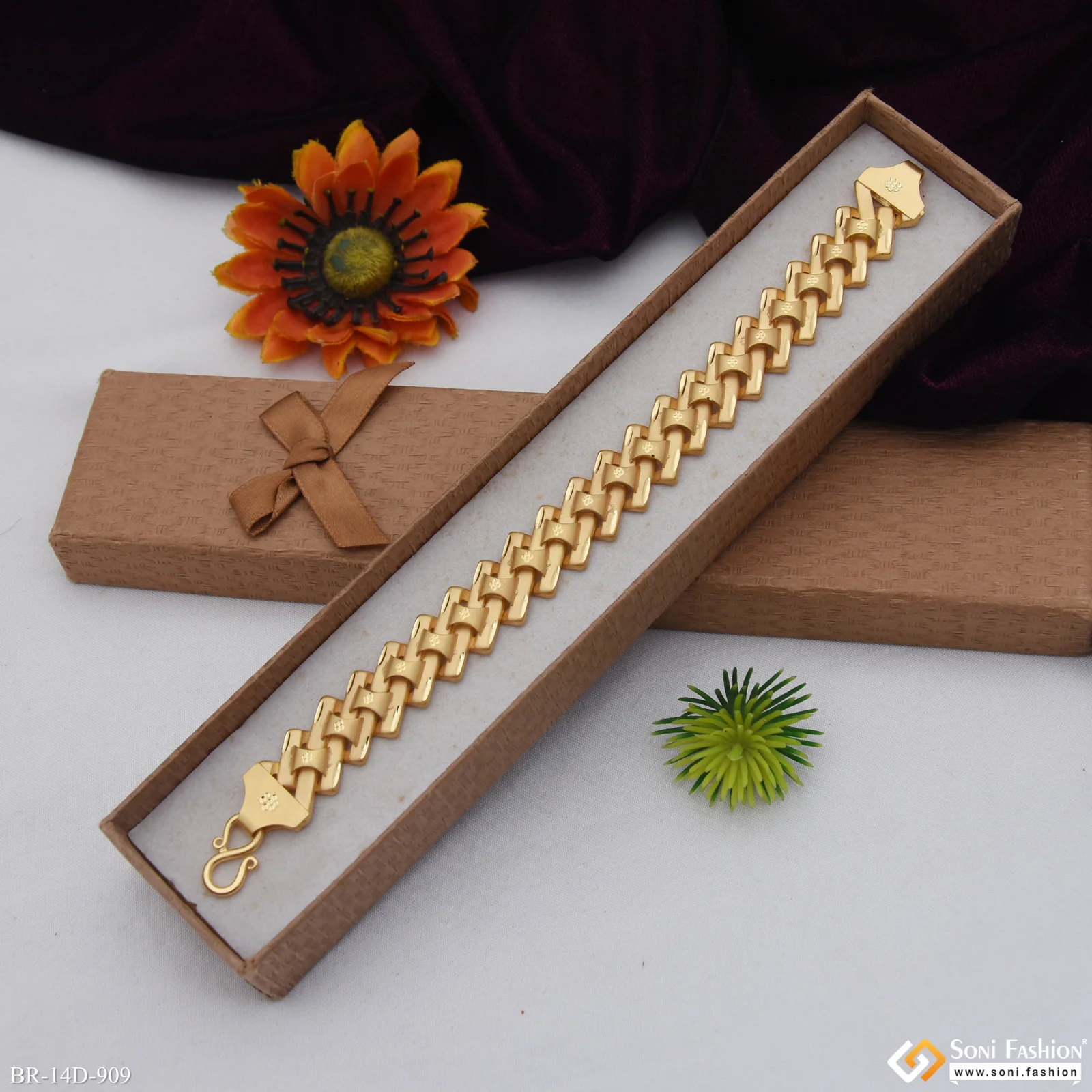Excellent Design Gold Plated Pokal Bracelet for Men - Style D909 - Image 2