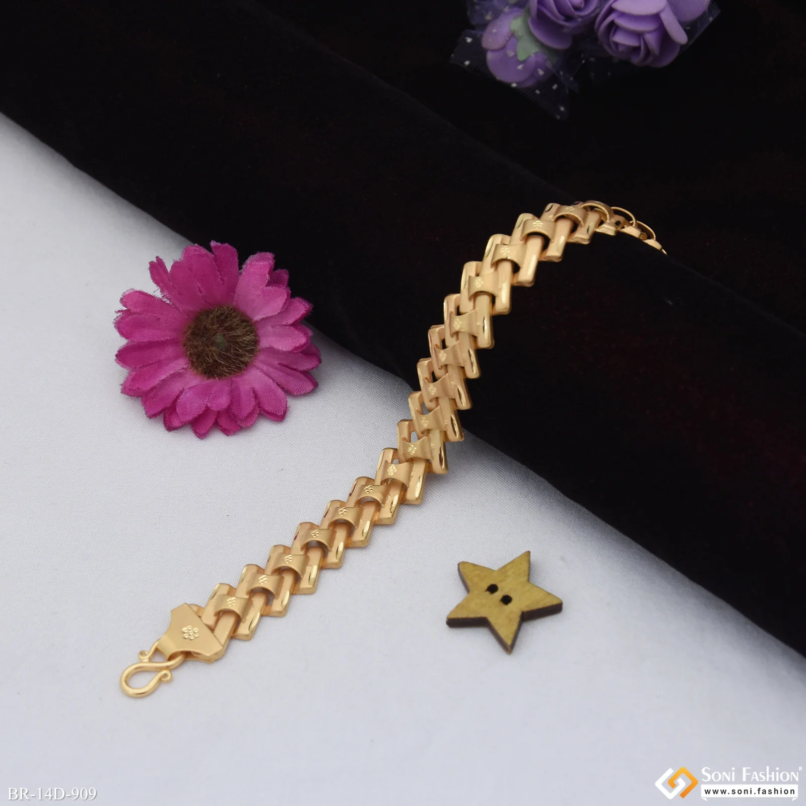 Excellent Design Gold Plated Pokal Bracelet for Men - Style D909 - Image 3