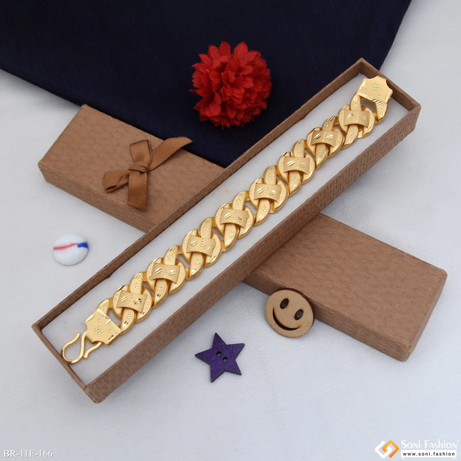 Excellent Design Gold Plated Pokal Bracelet for Men - Style E166 - Image 2