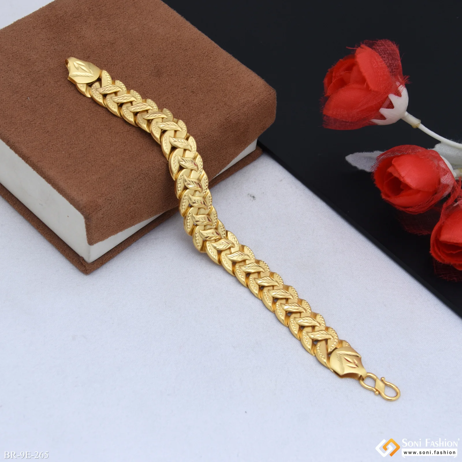 Excellent Design Gold Plated Pokal Bracelet for Men - Style E265 - Image 3