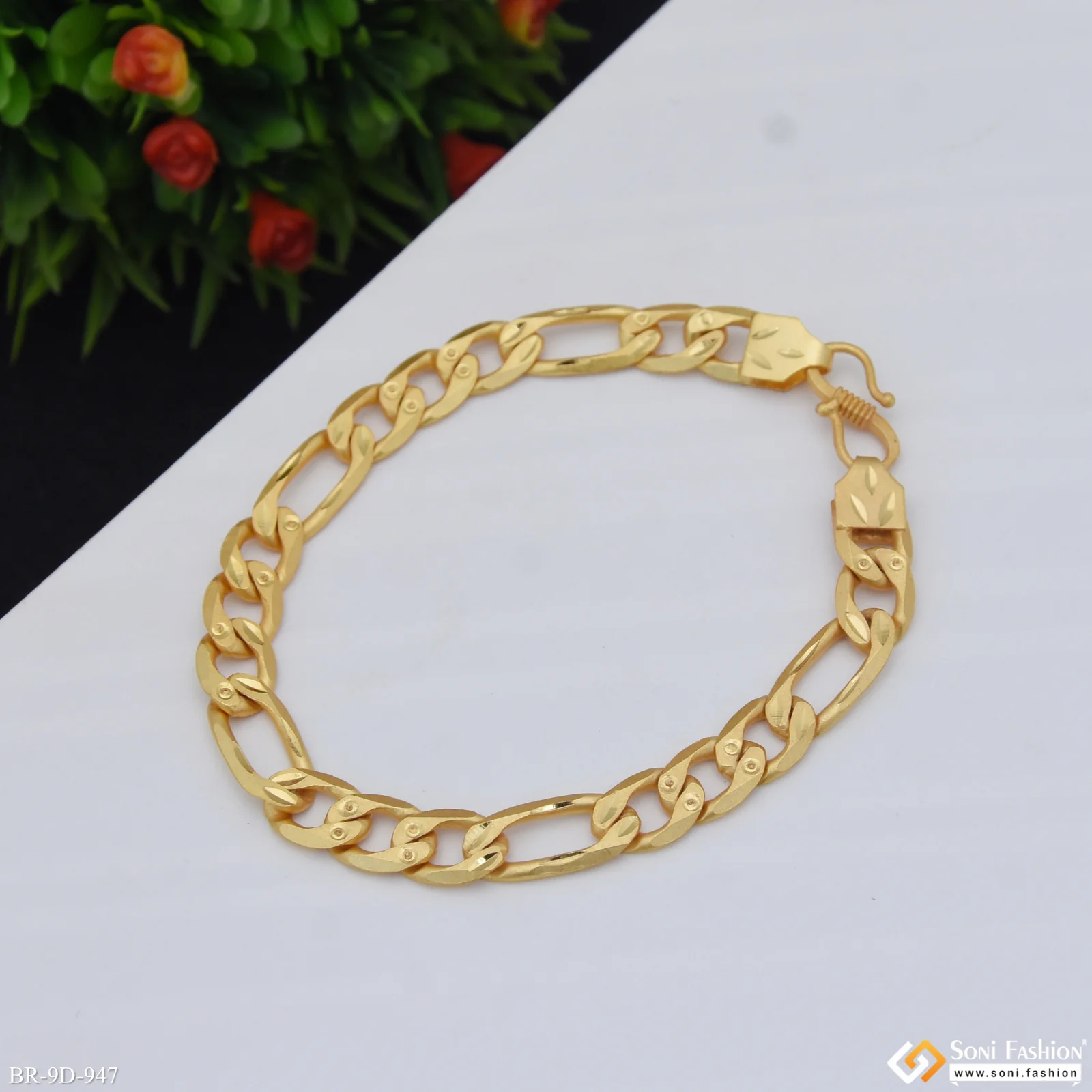 Excellent Design Gold Plated Sachin Bracelet for Men - Style D947 - Image 4